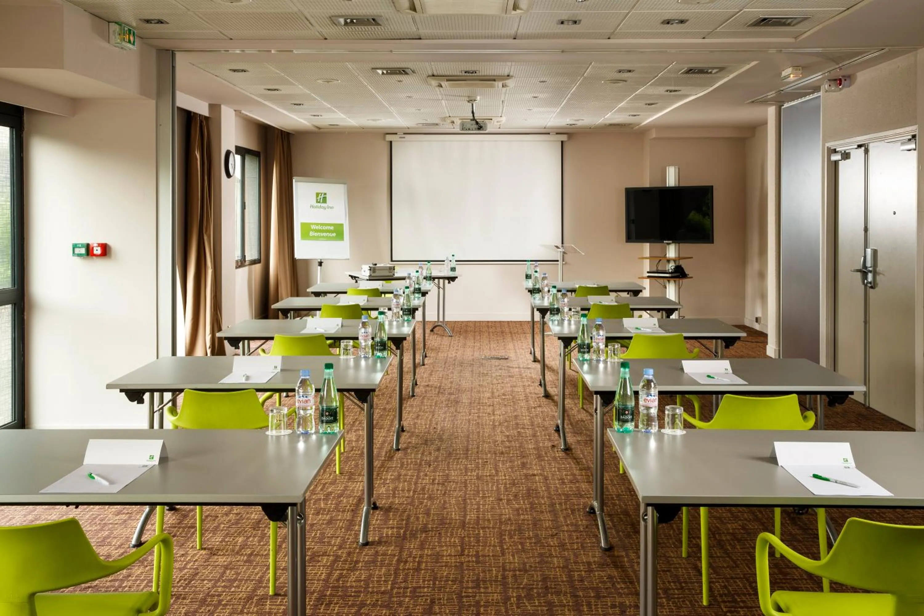 Meeting/conference room in Holiday Inn Lyon Vaise by IHG