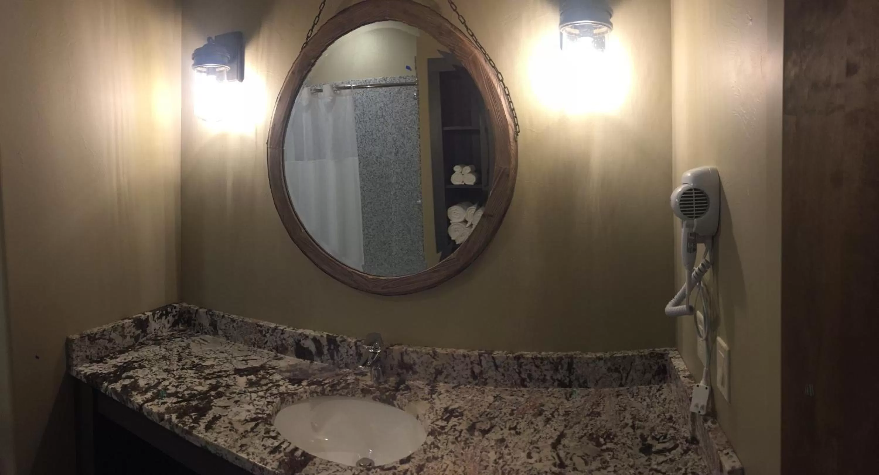 Deluxe Double Room in Canyon Country Lodge