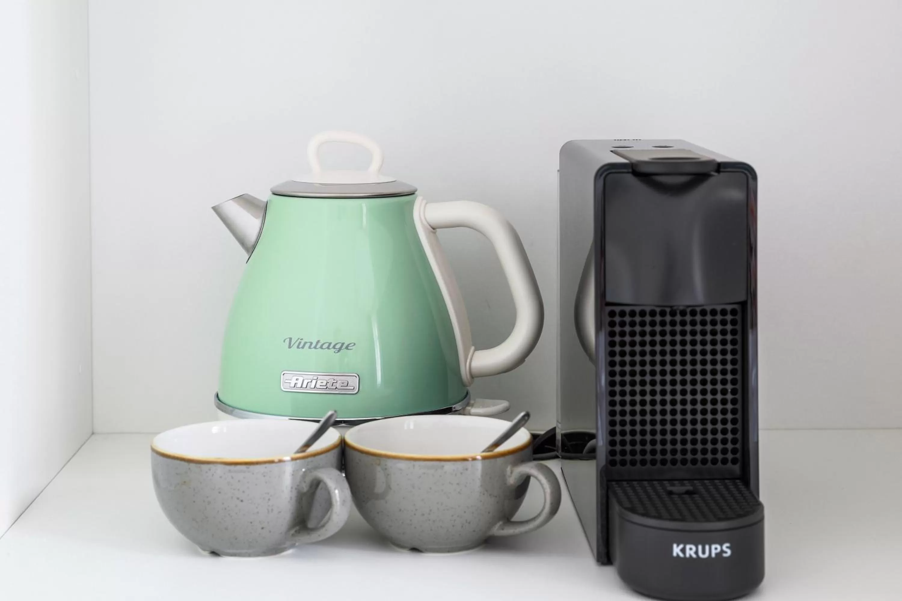 Coffee/tea facilities in Numa Prague Flow