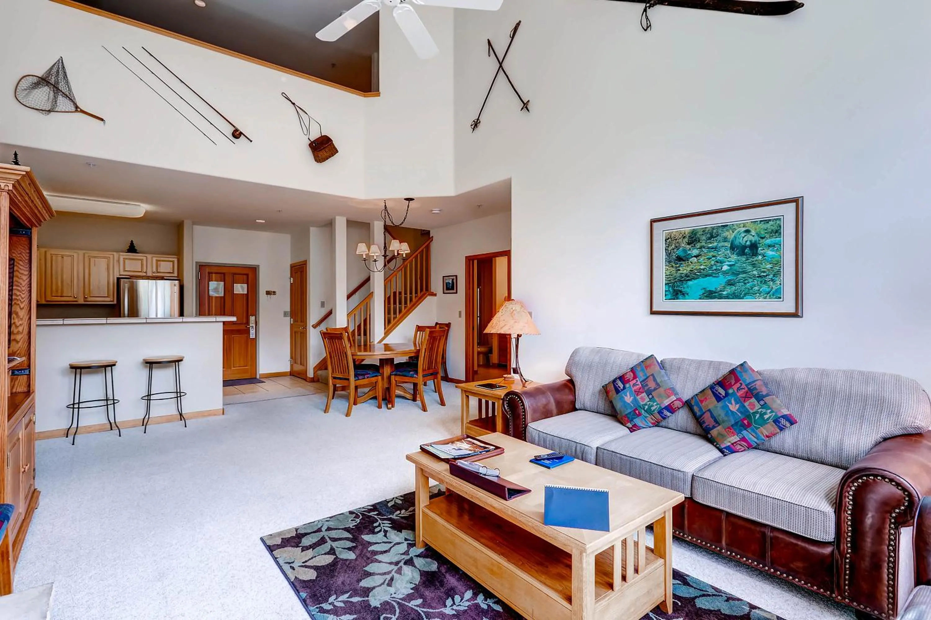 Living room in Gateway Mountain Lodge, A Vail Resorts Property