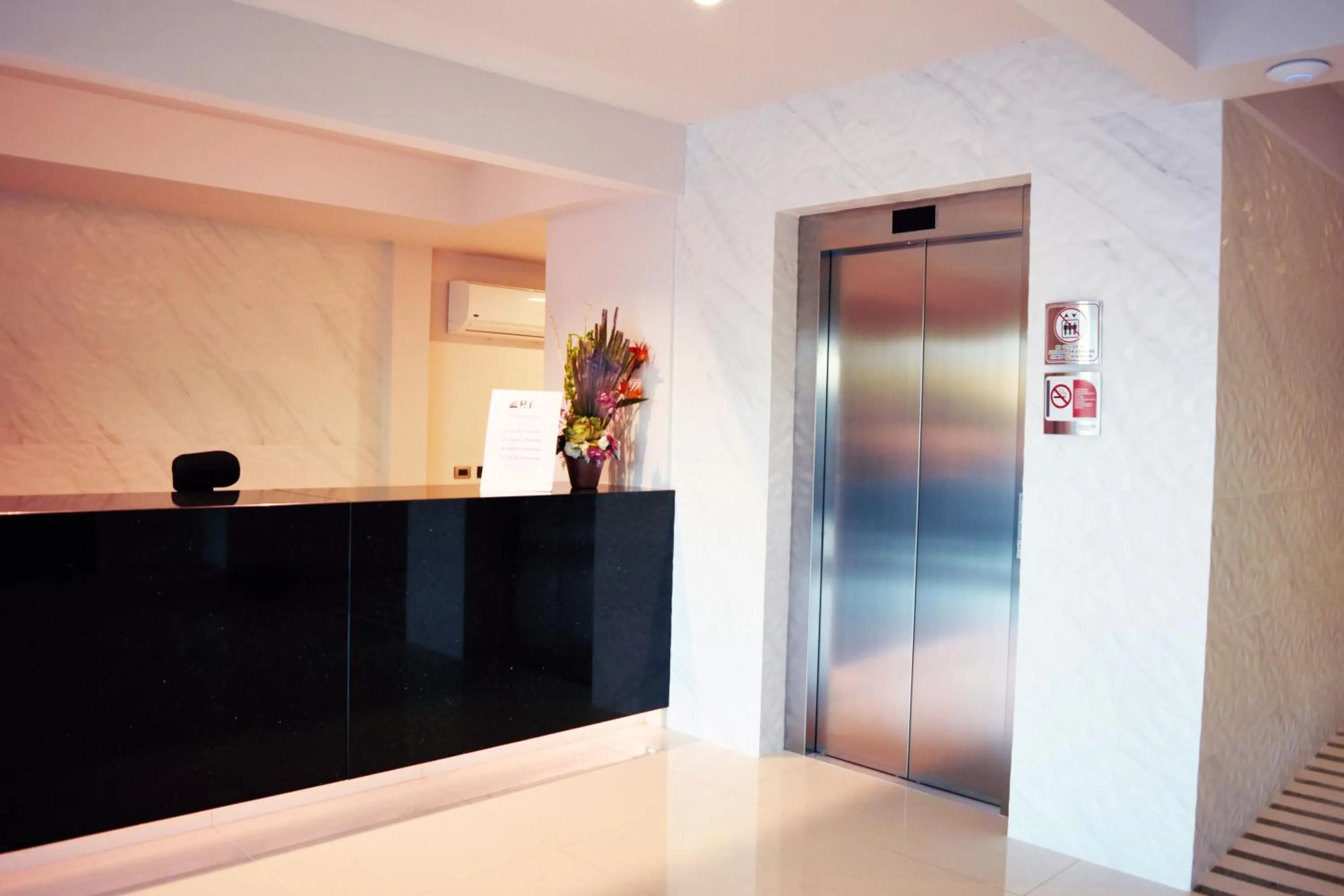 Property building in Hotel Ht Ole