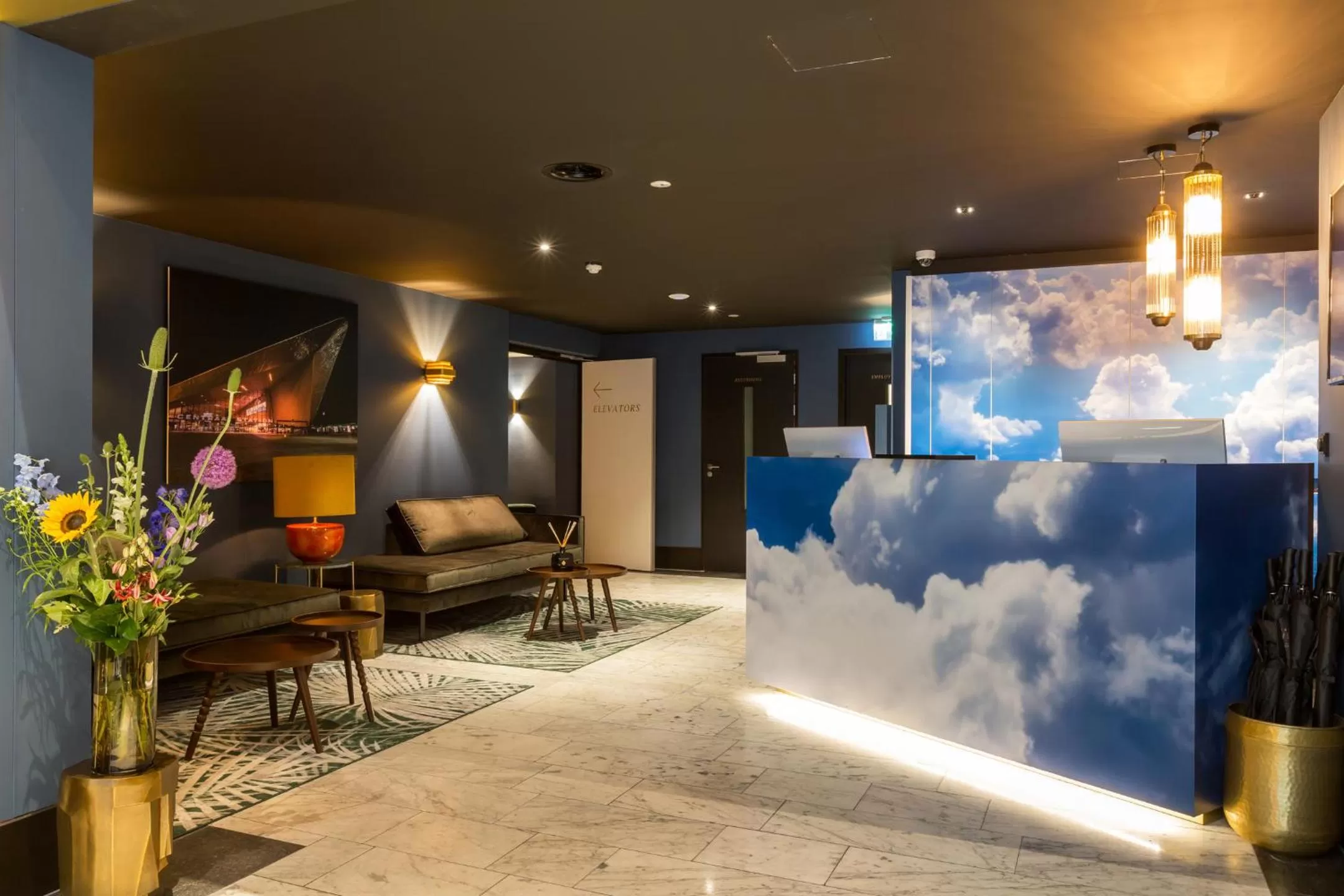 Lobby or reception in The James Rotterdam