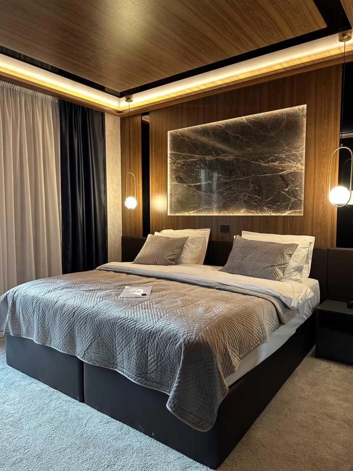 Hotel Macedonia Square