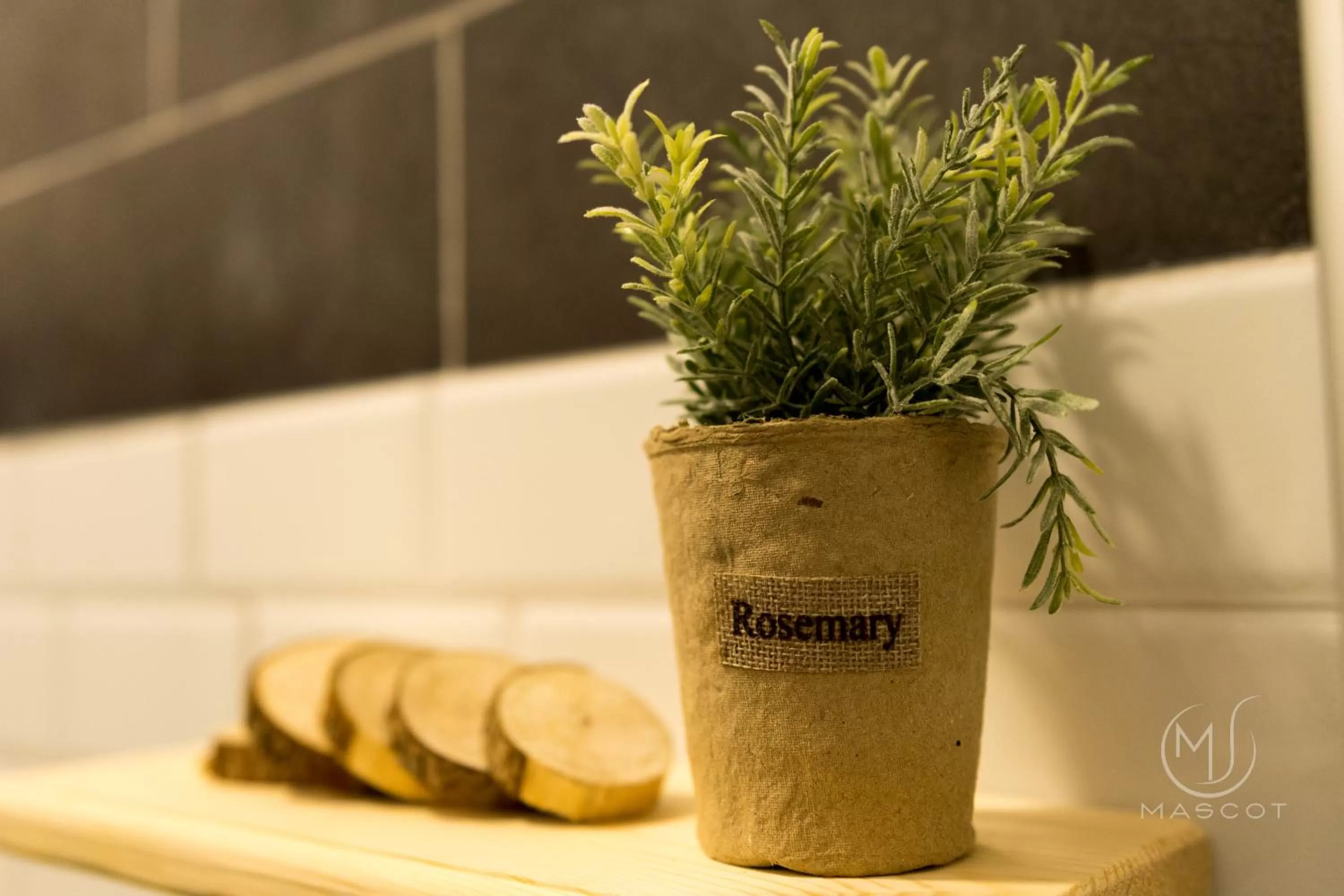 Decorative detail in Mascot Garden Rooms