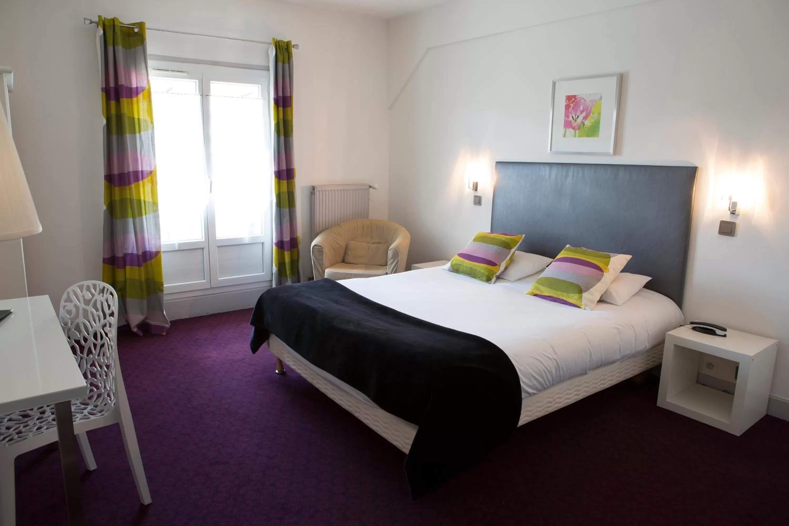 Double Room in Logis Hotel Le Cerf