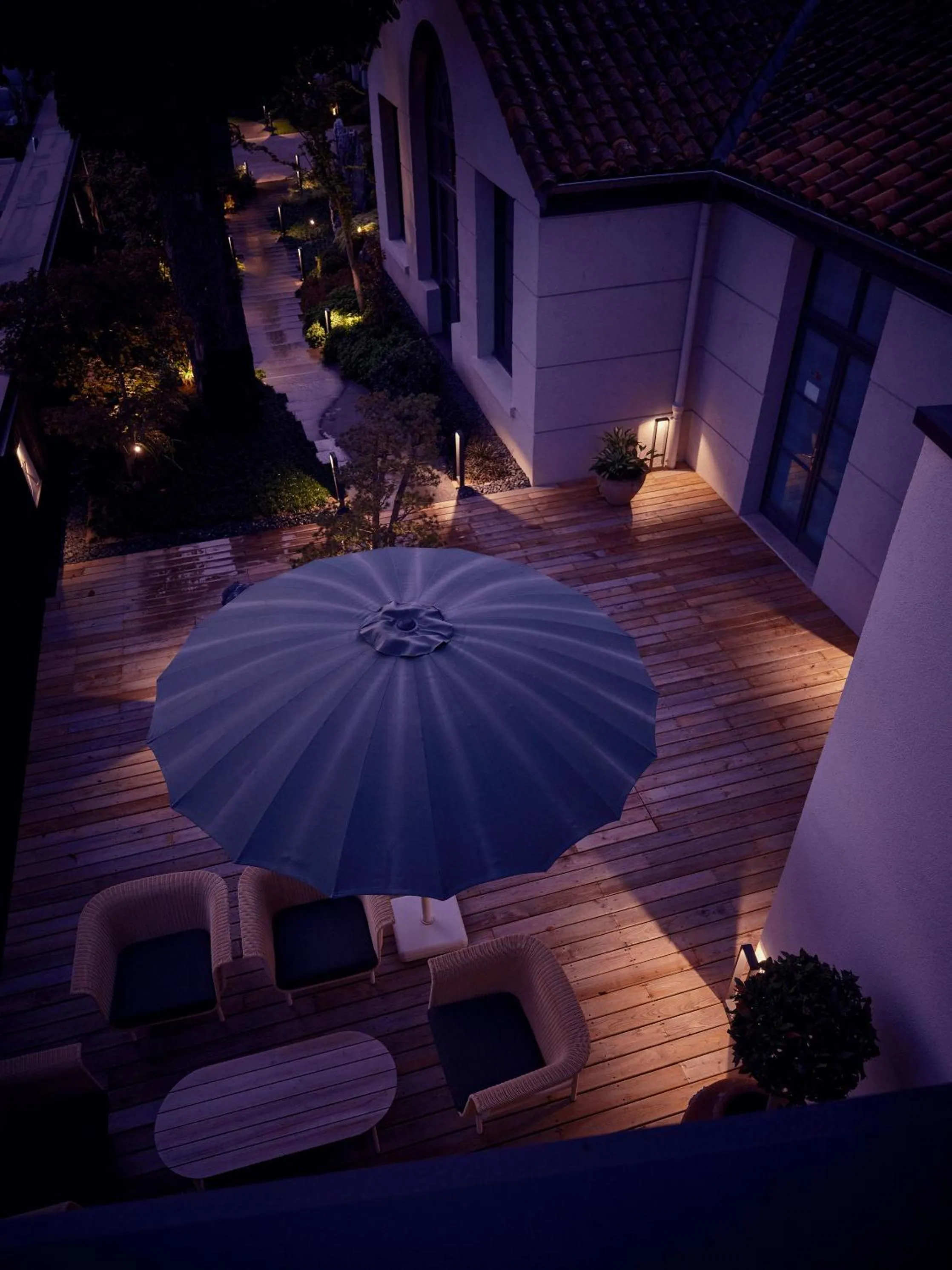 Patio in La Pyramide - Maison Henriroux