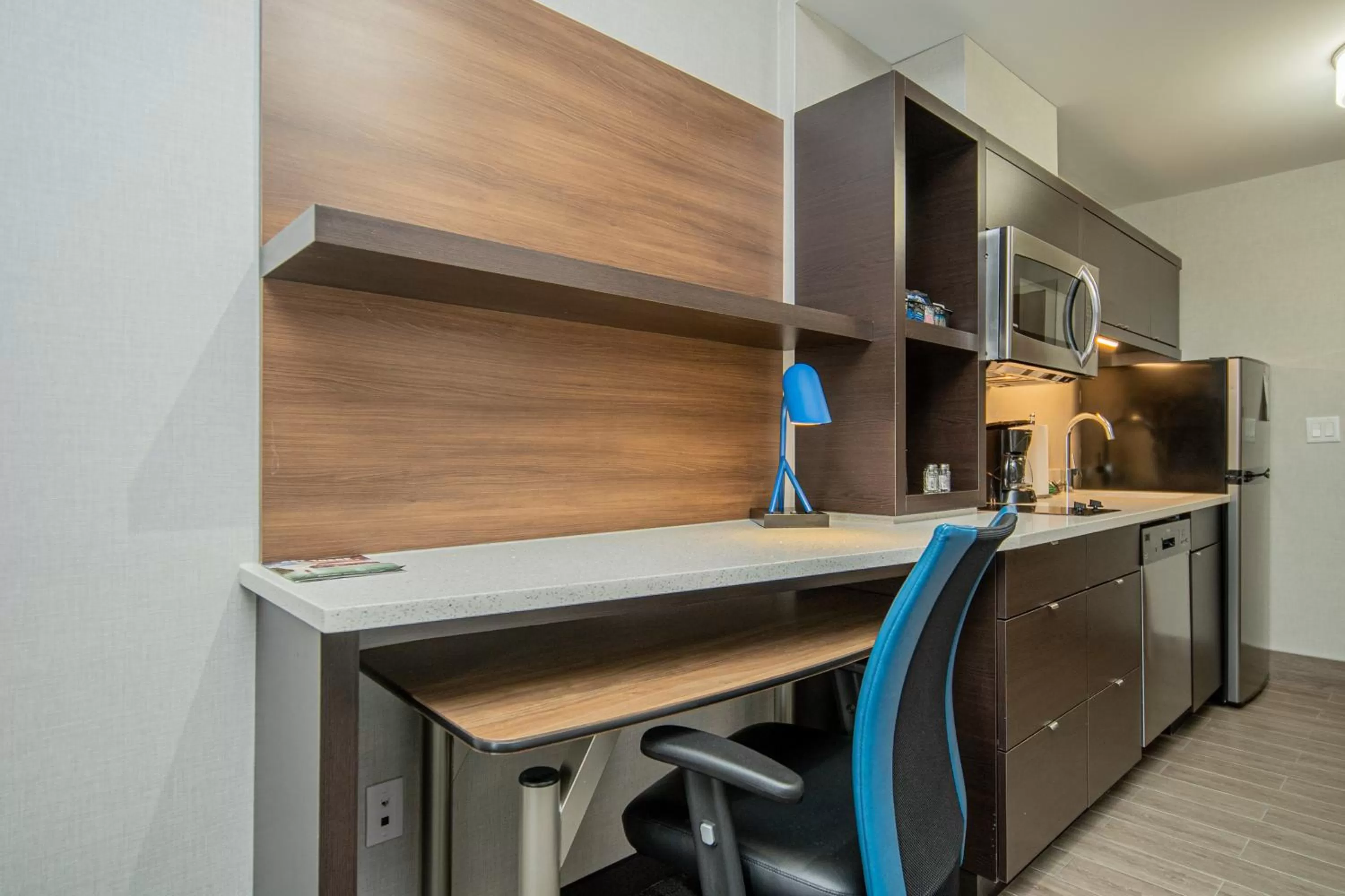Kitchen or kitchenette in TownePlace Suites by Marriott Brantford and Conference Centre