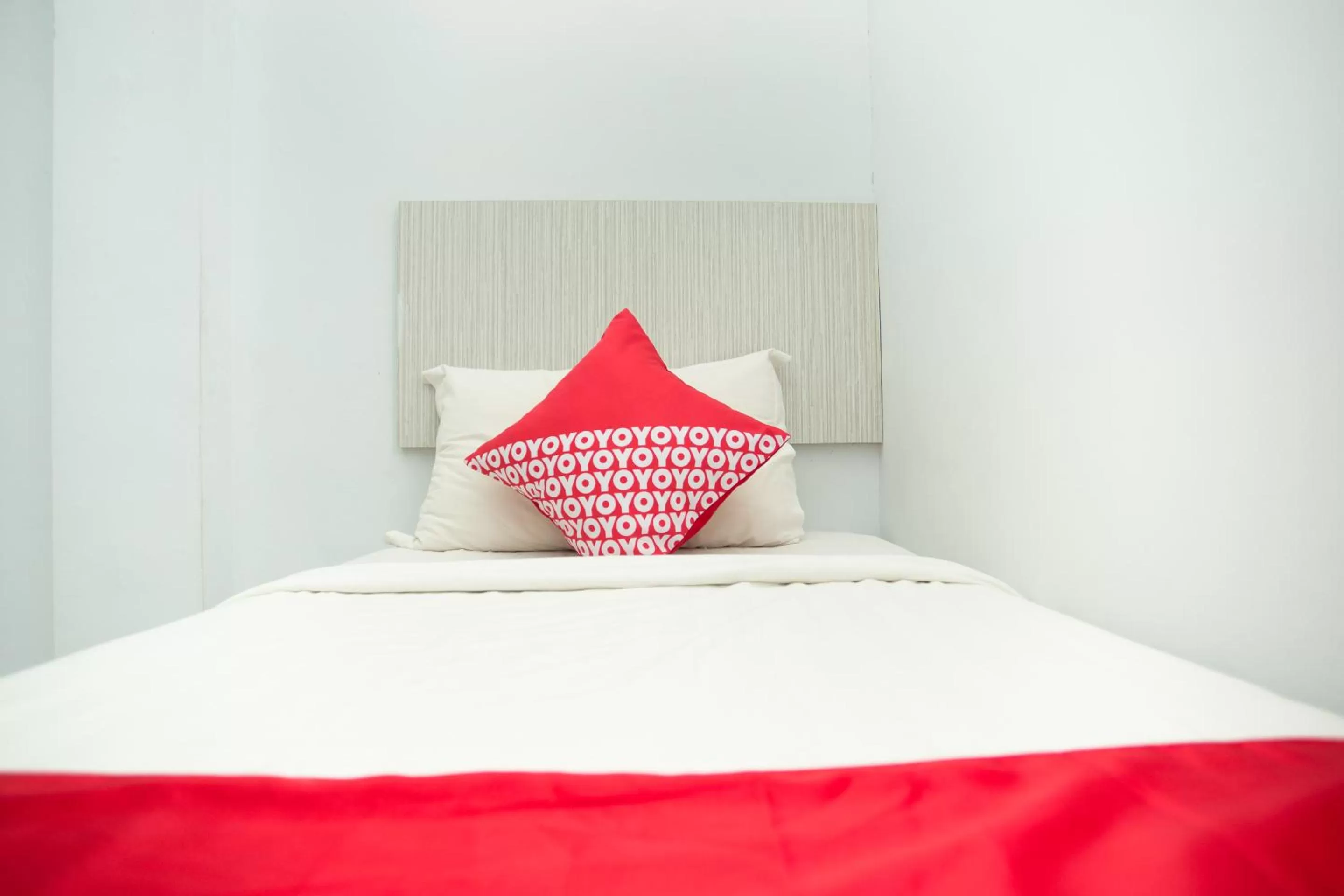 Bedroom, Bed in Hotel O Lapan Lapan