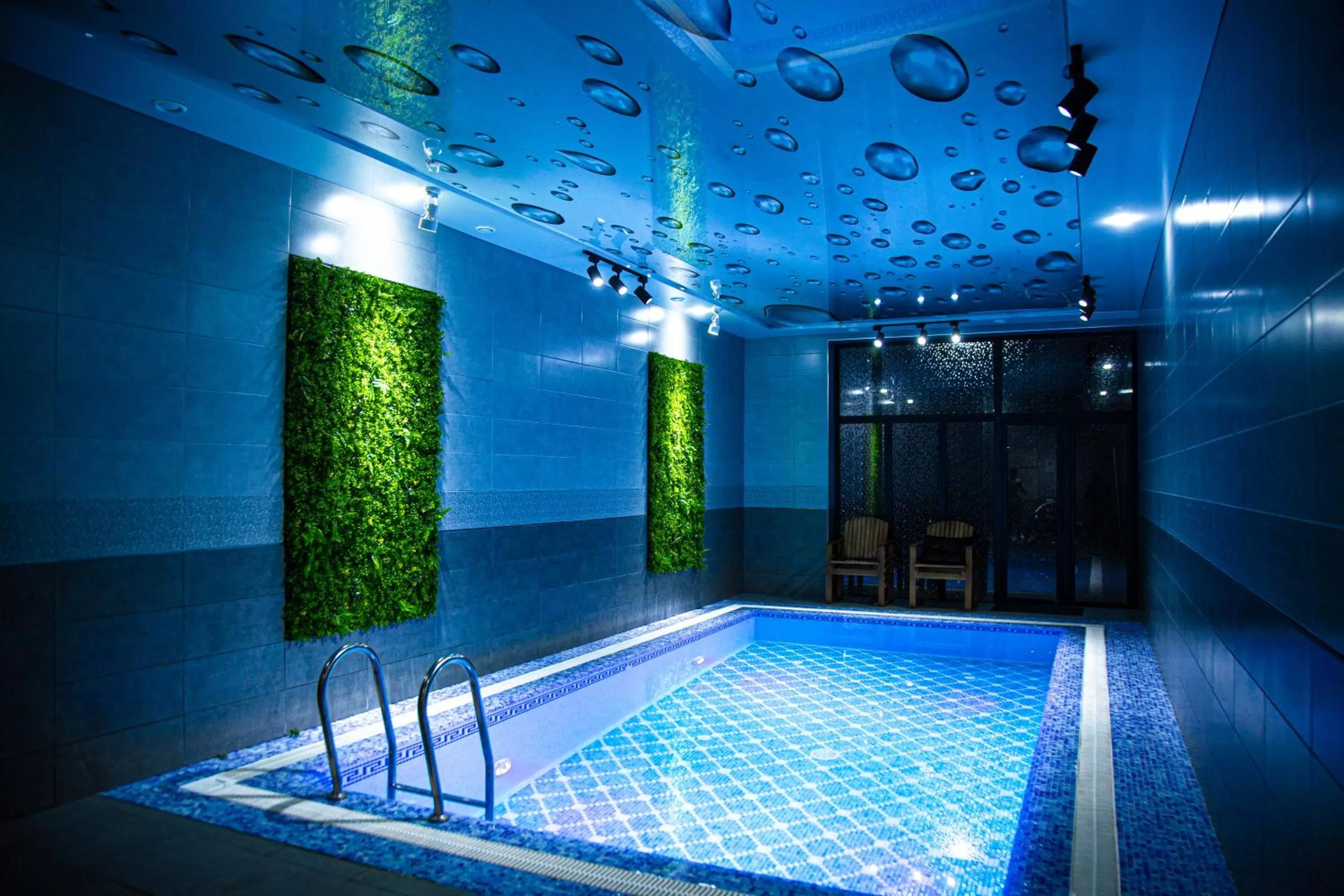 Swimming Pool in Hayat Samarkand