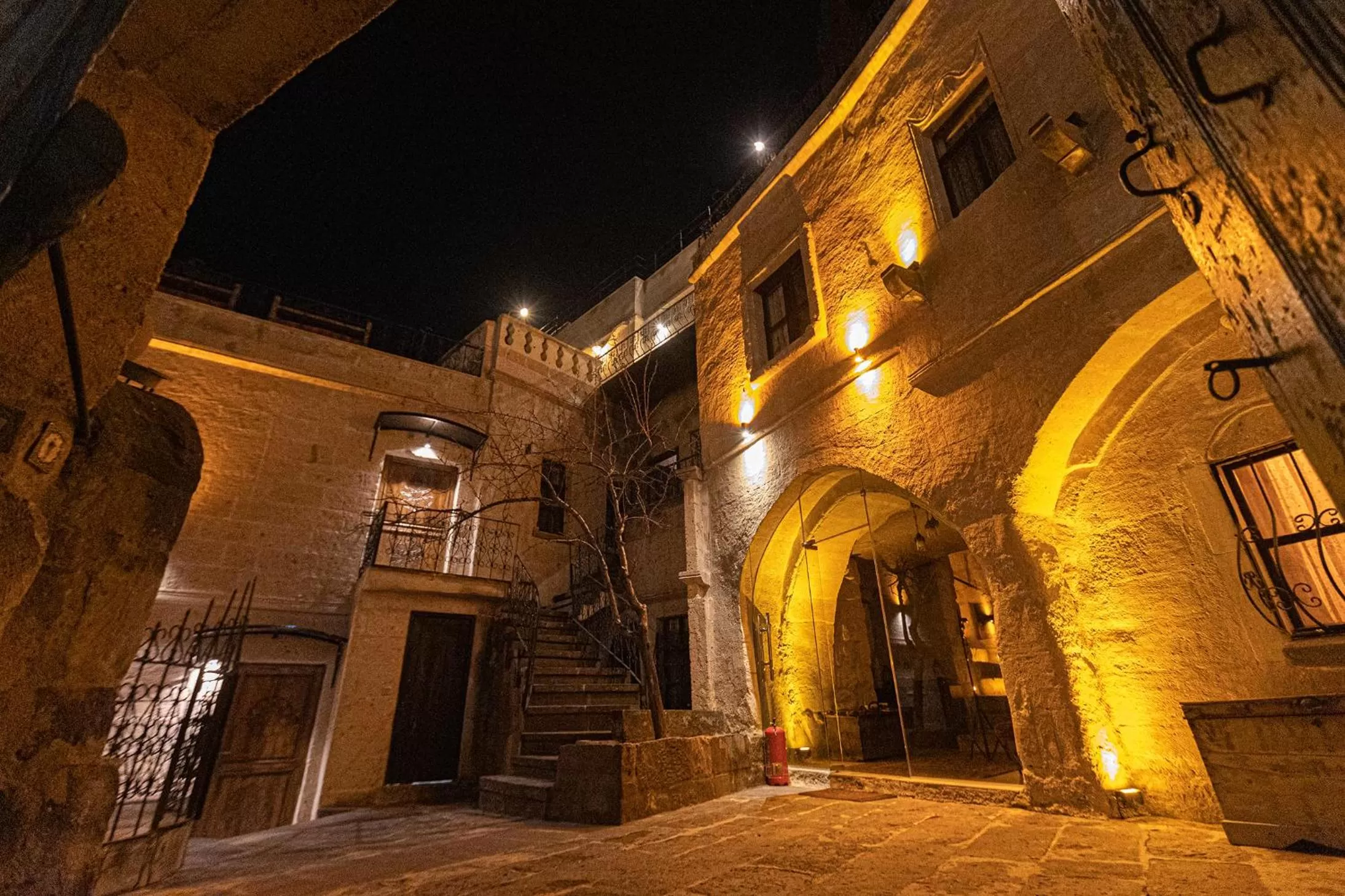 Property building in Taskonak Hotel