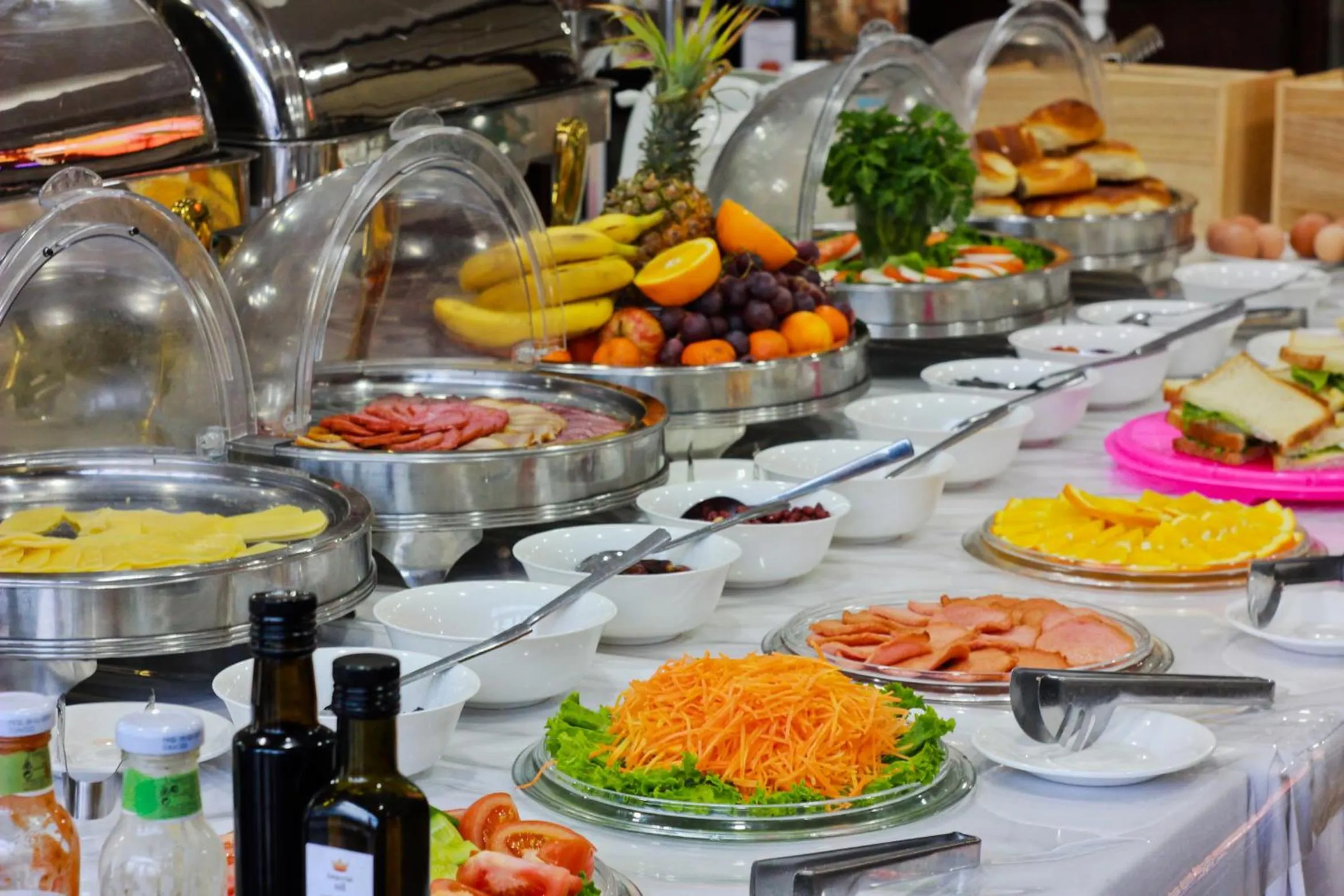 Restaurant/places to eat in Plaza Hotel Bishkek