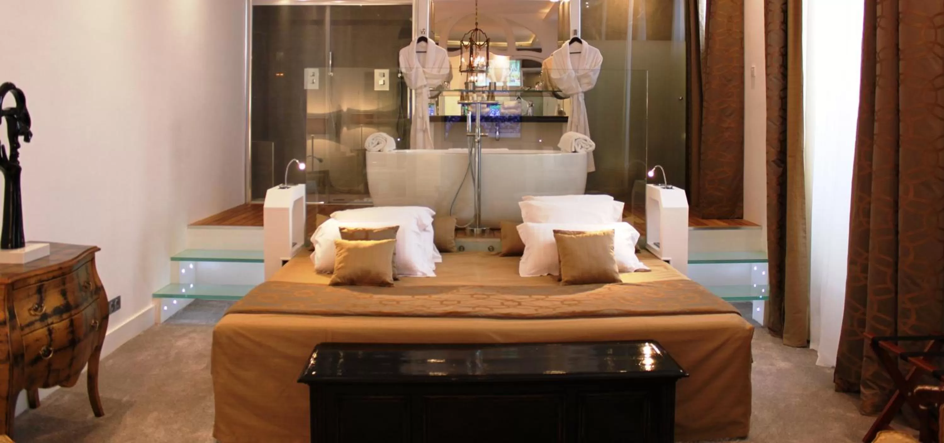 Photo of the whole room, Bed in Résidence et Chambres d'Hôtes de La Porte d'Arras