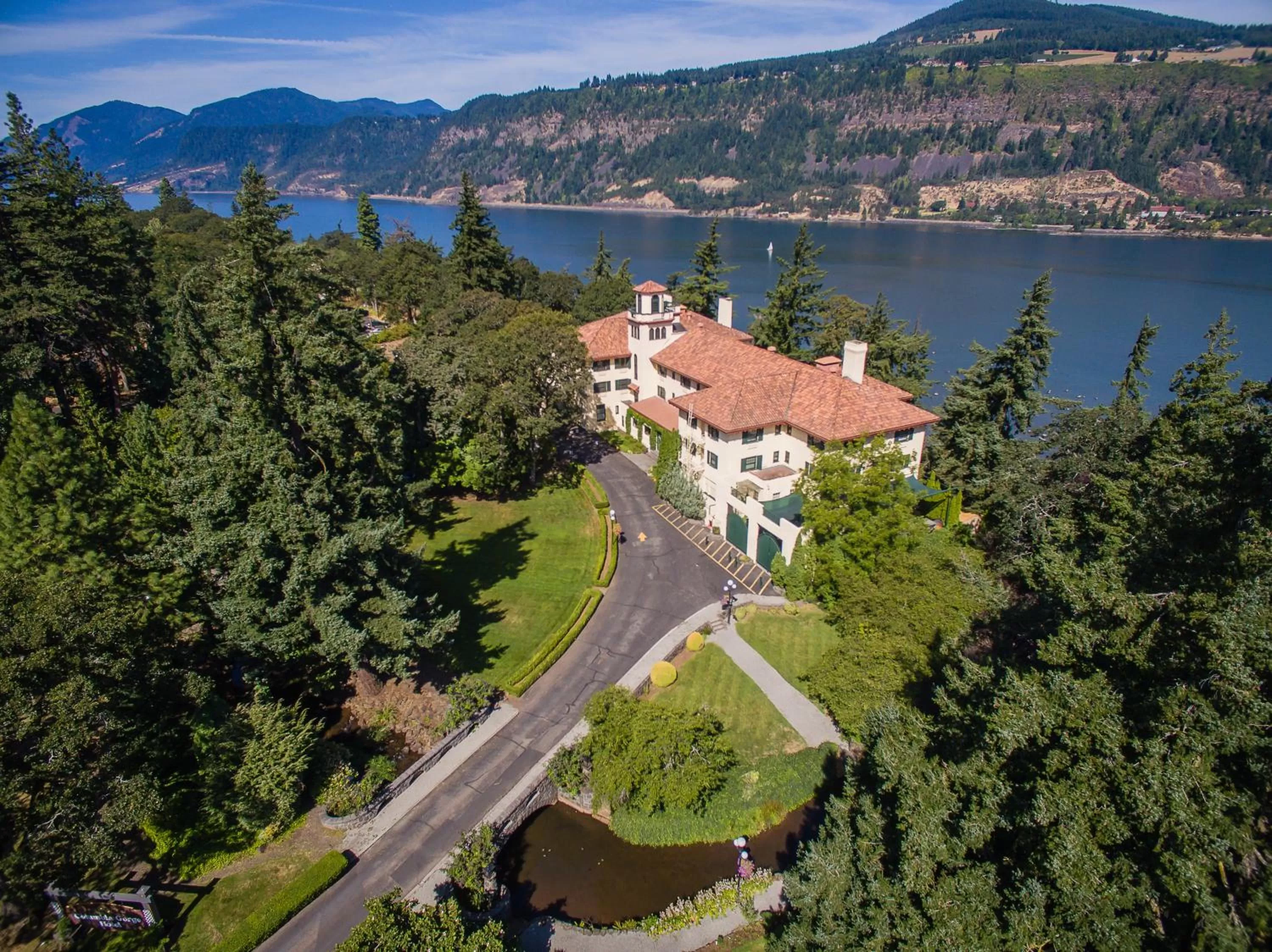 Property building in Columbia Gorge Hotel & Spa