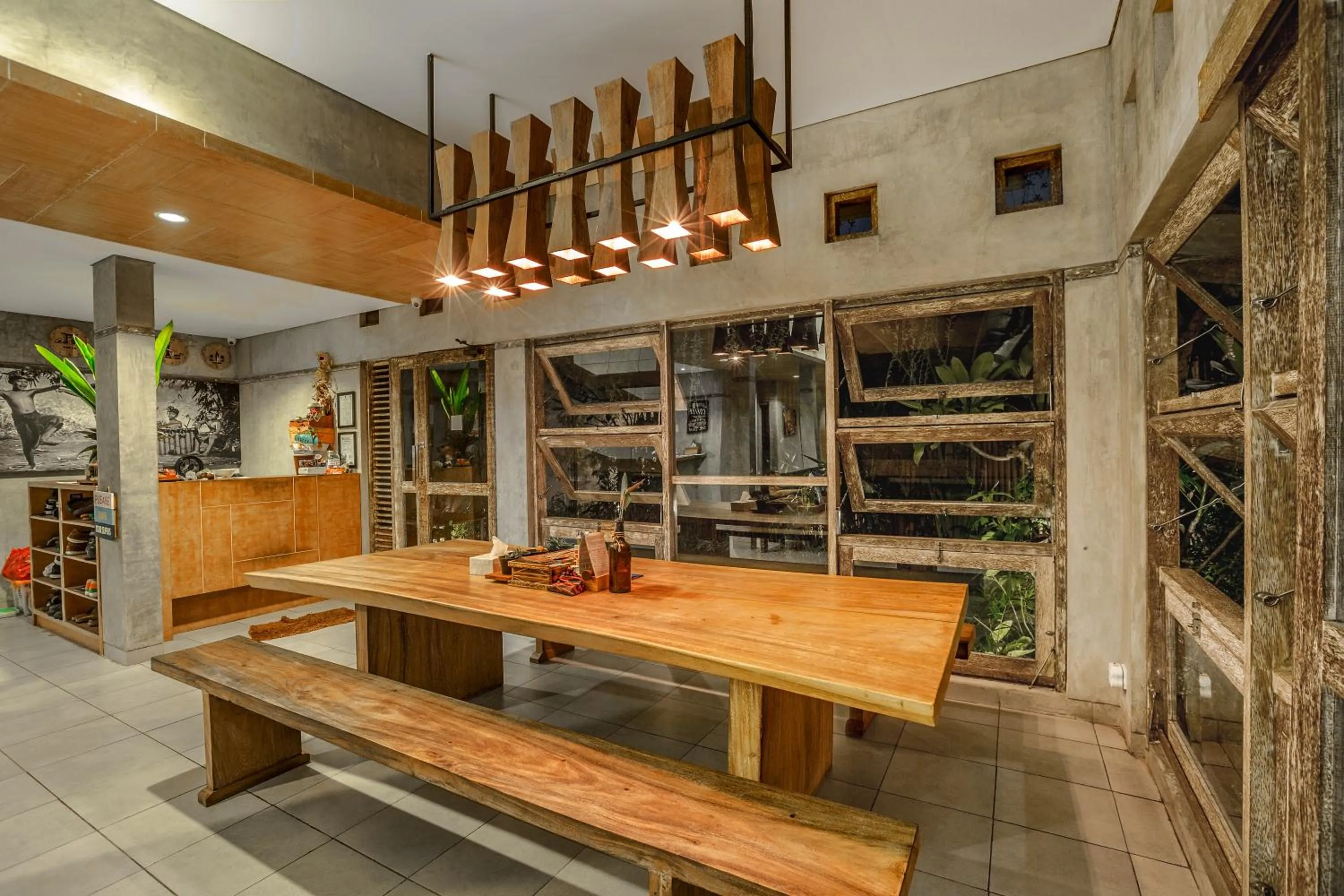 Lobby or reception in Lokal Bali Hostel