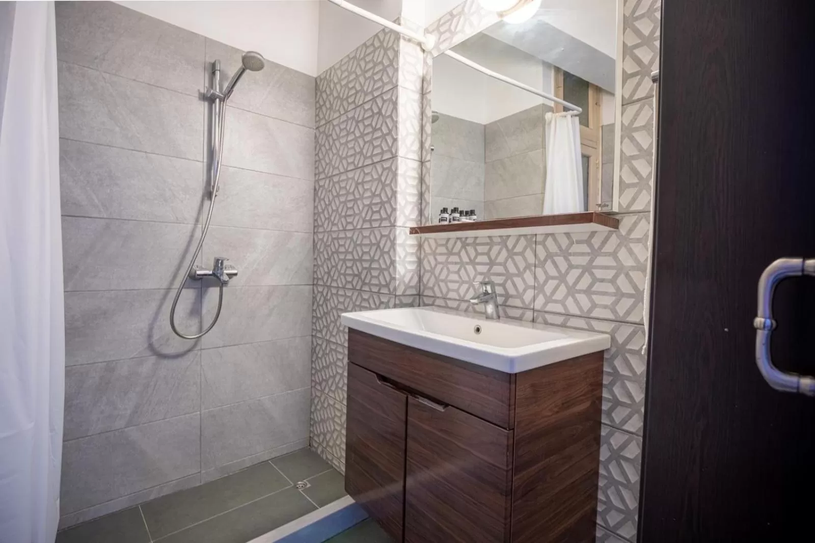 Kyrenia British Harbour Hotel