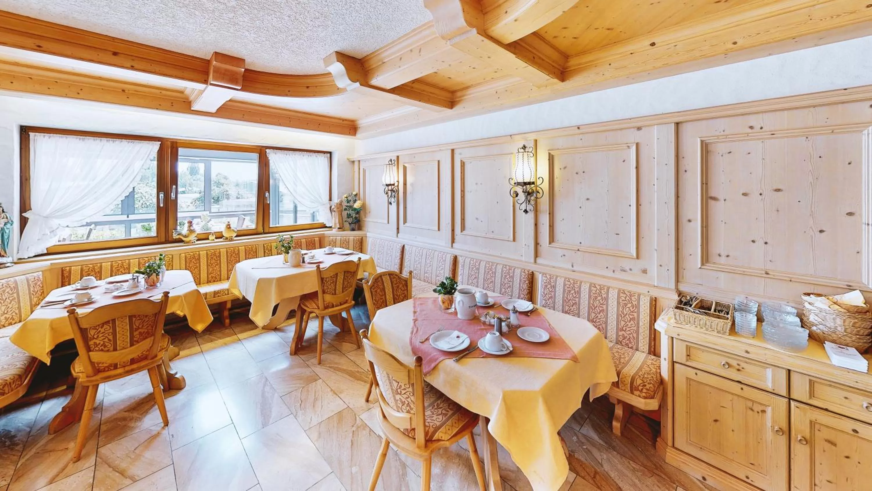 Dining area, Restaurant/Places to Eat in Hotel Haus Seehang