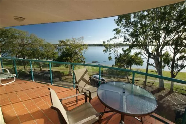 Balcony/Terrace in The Esplanade Riverview Holiday Apartments