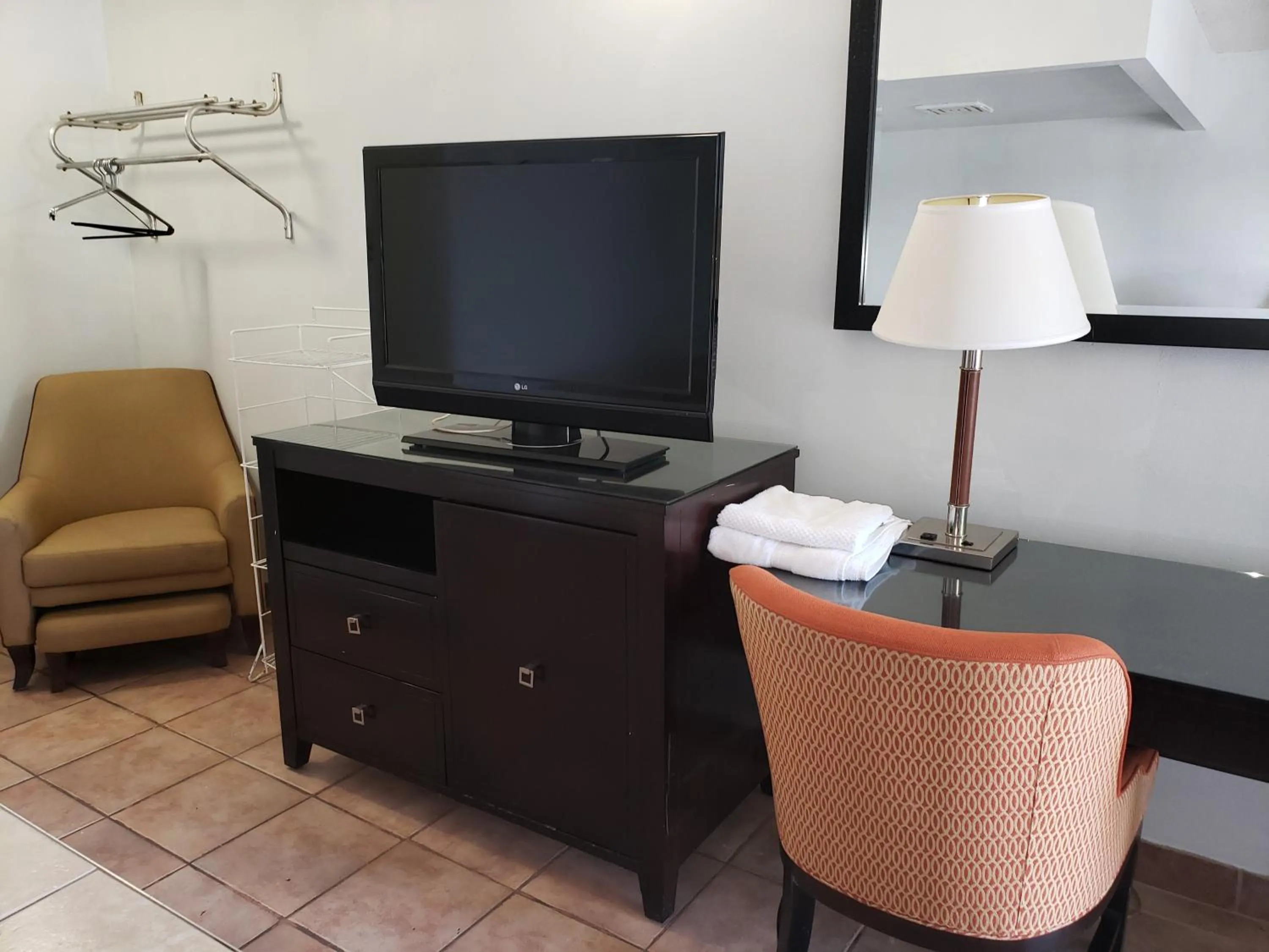 Niagara Falls Courtside Inn