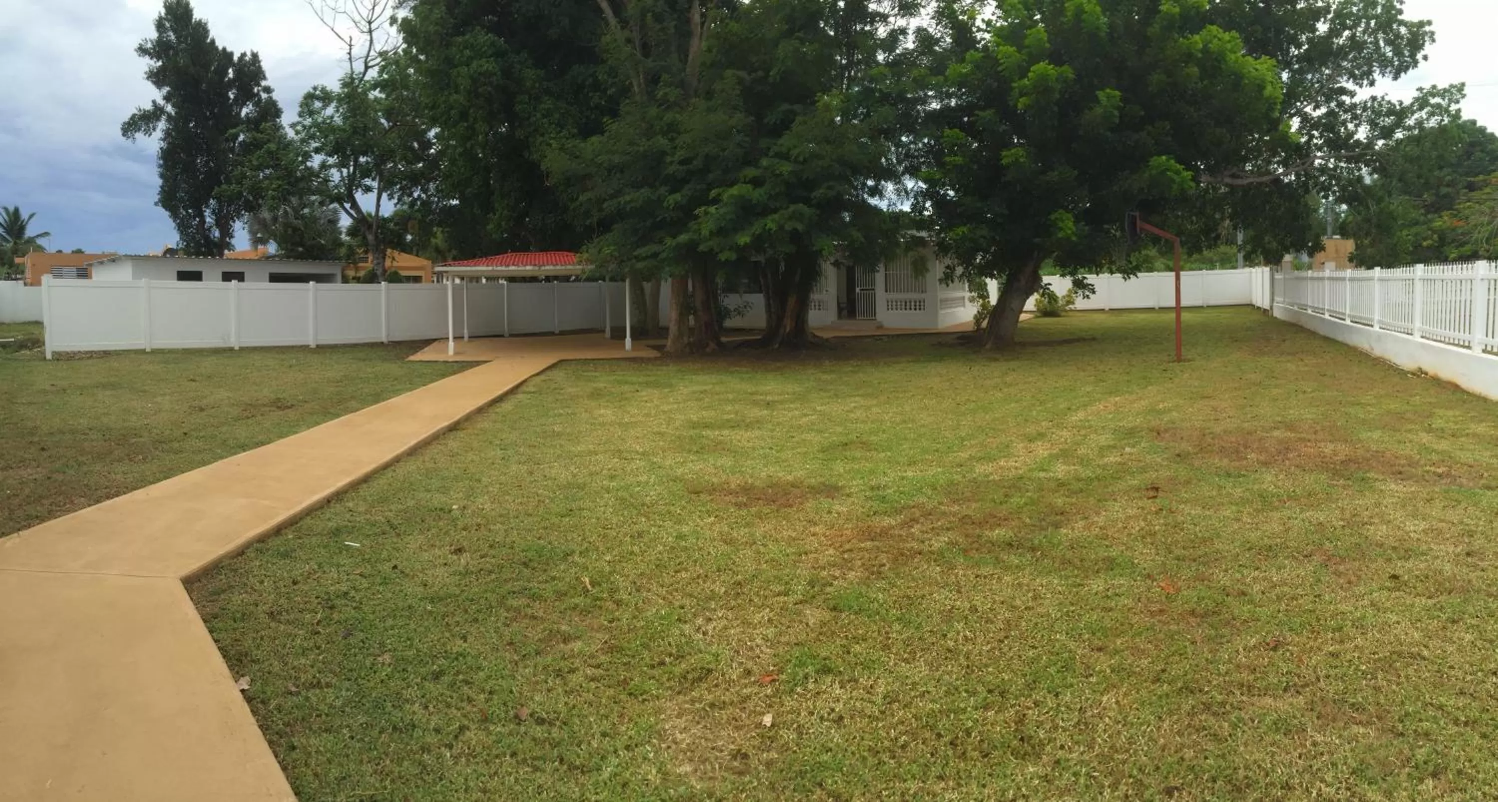 Patio, Garden in Arecibo Inn