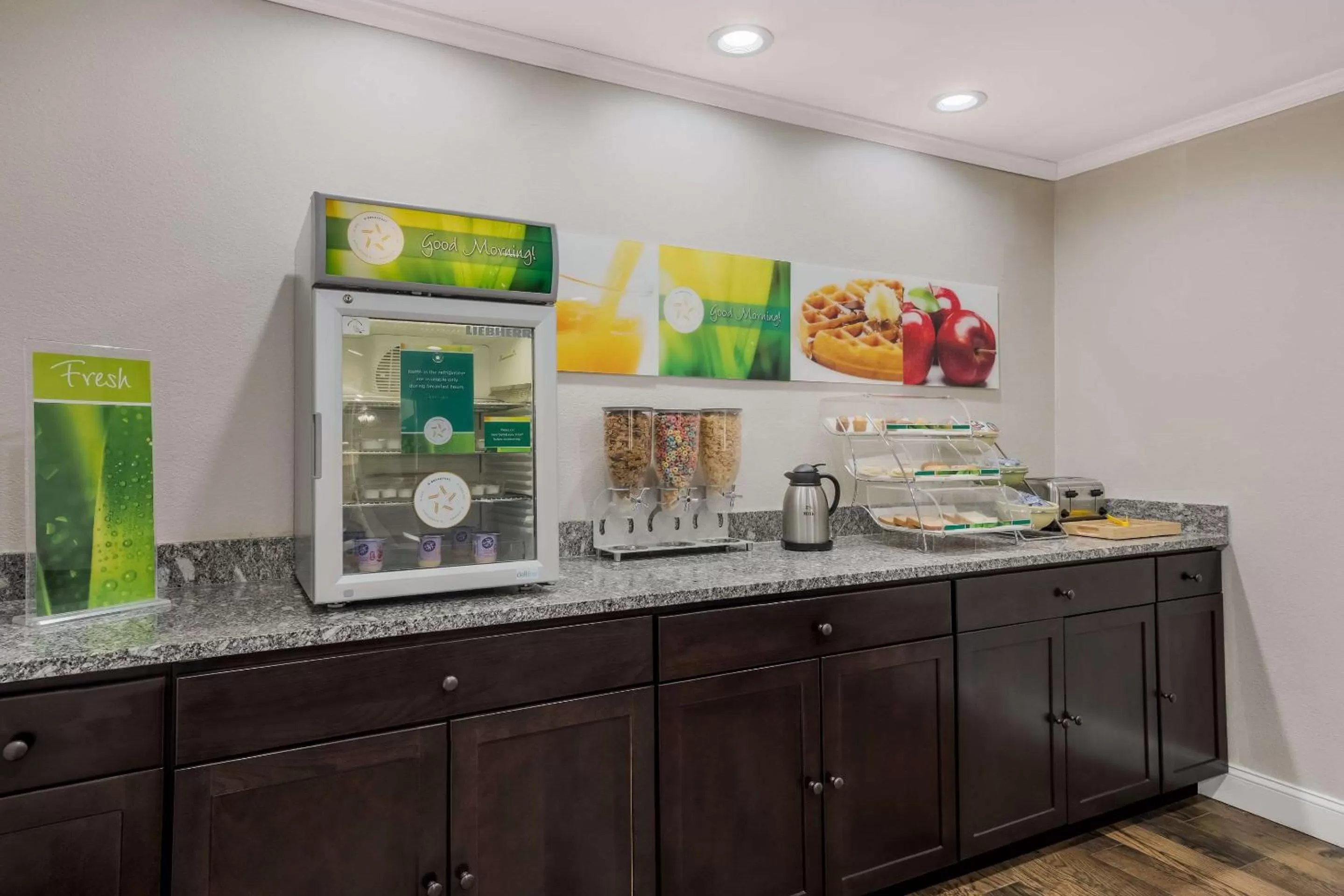 Breakfast in Quality Inn Moultrie