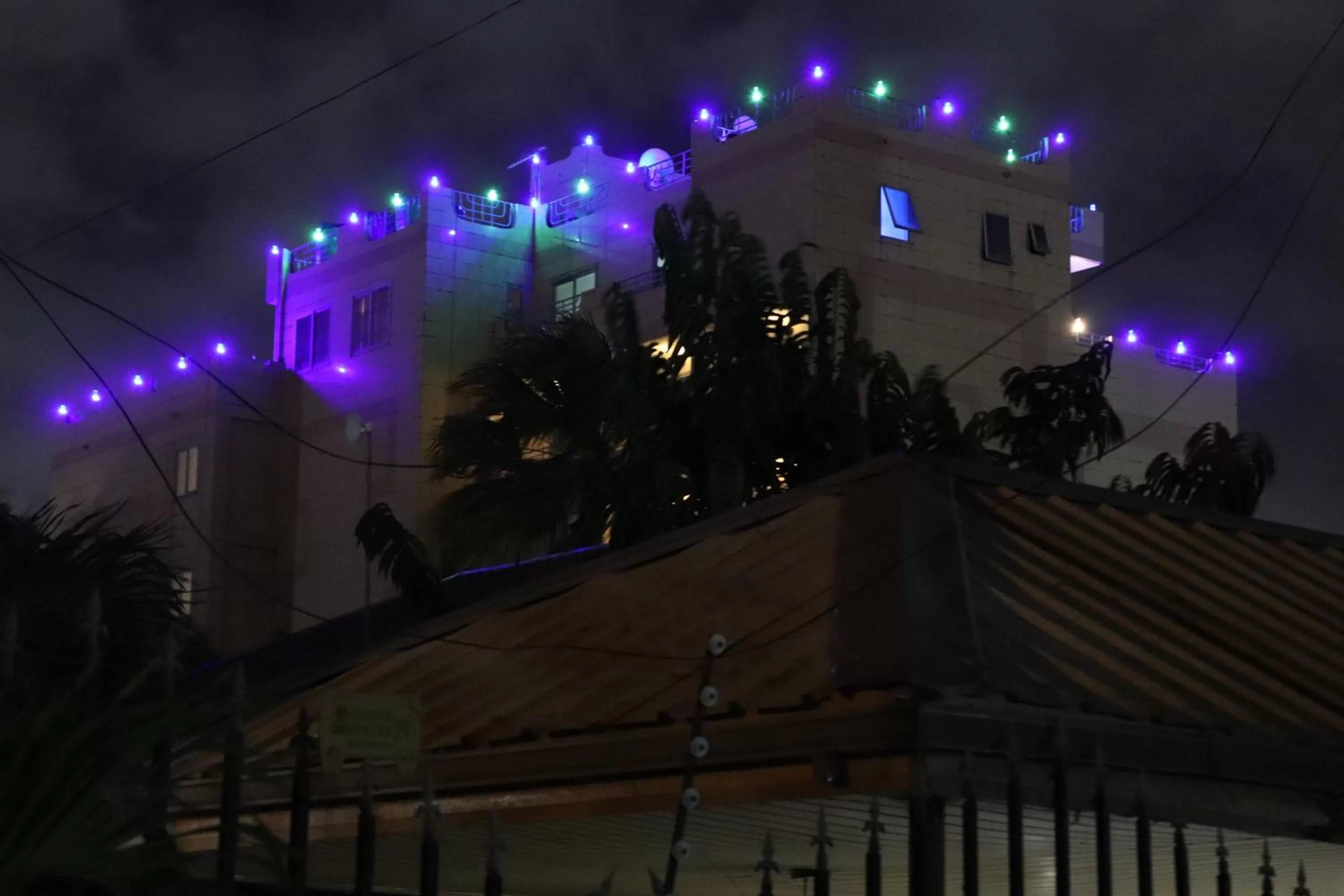 Night in Maple Leaf Korean Hotel