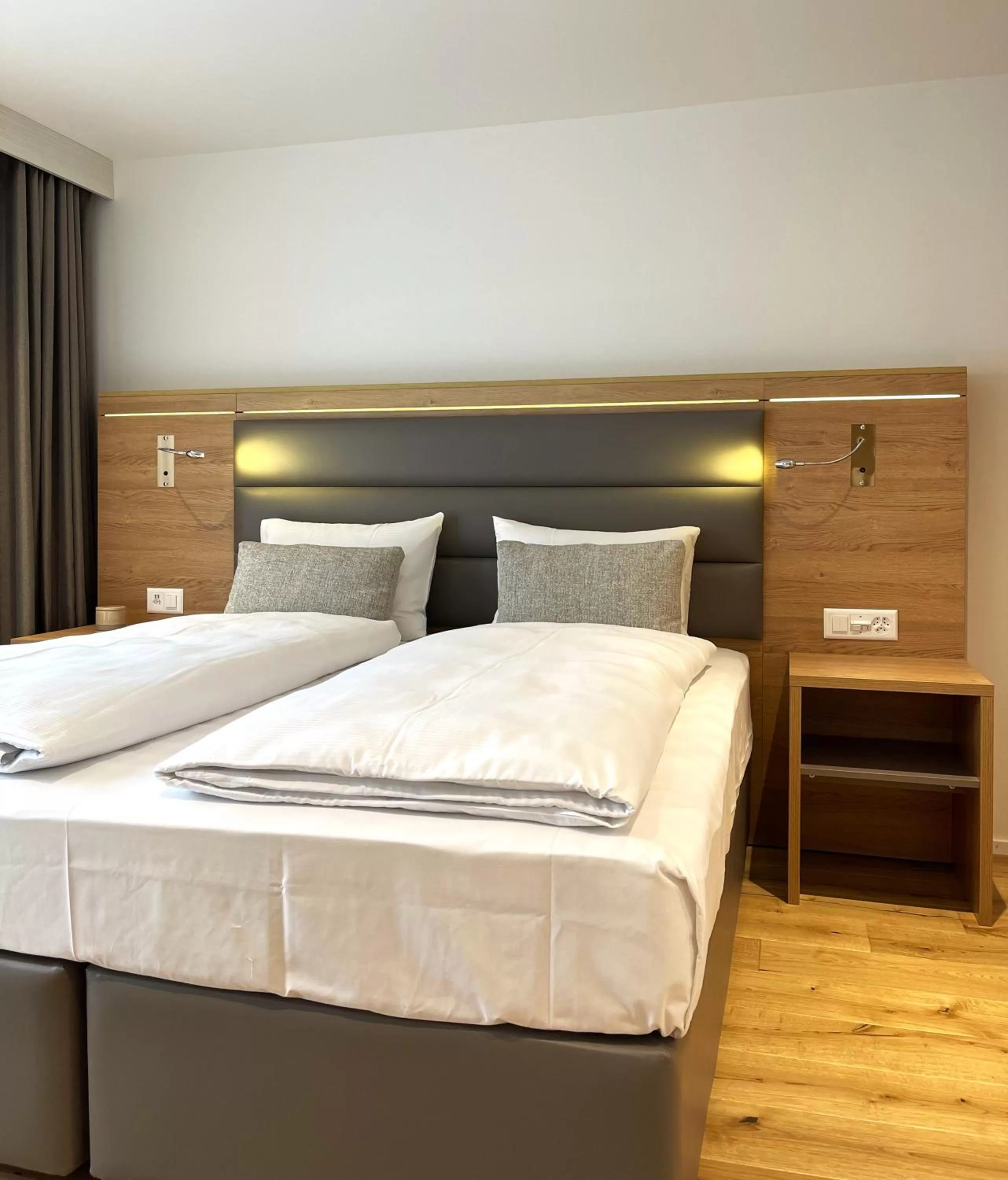 Photo of the whole room, Bed in AARDO - kind of a hotel 'Self Check-in'