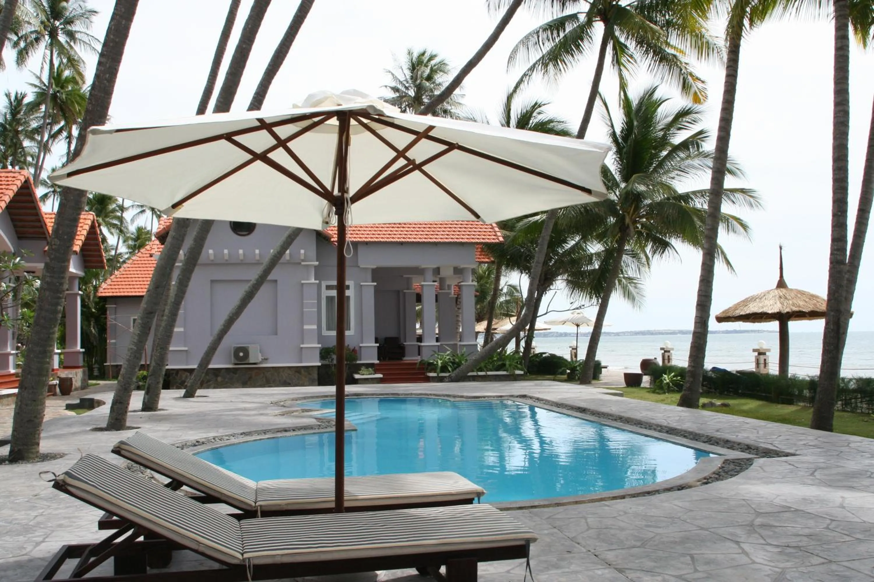 Swimming pool in Muine Century Beach Resort & Spa