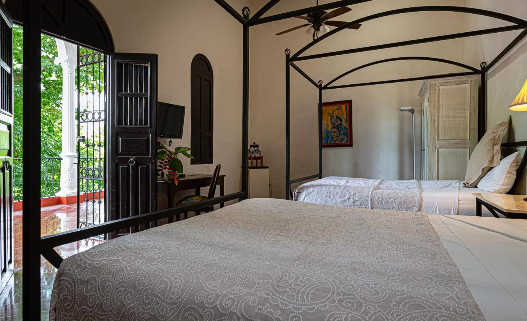 Bed in Villa Merida Boutique Hotel