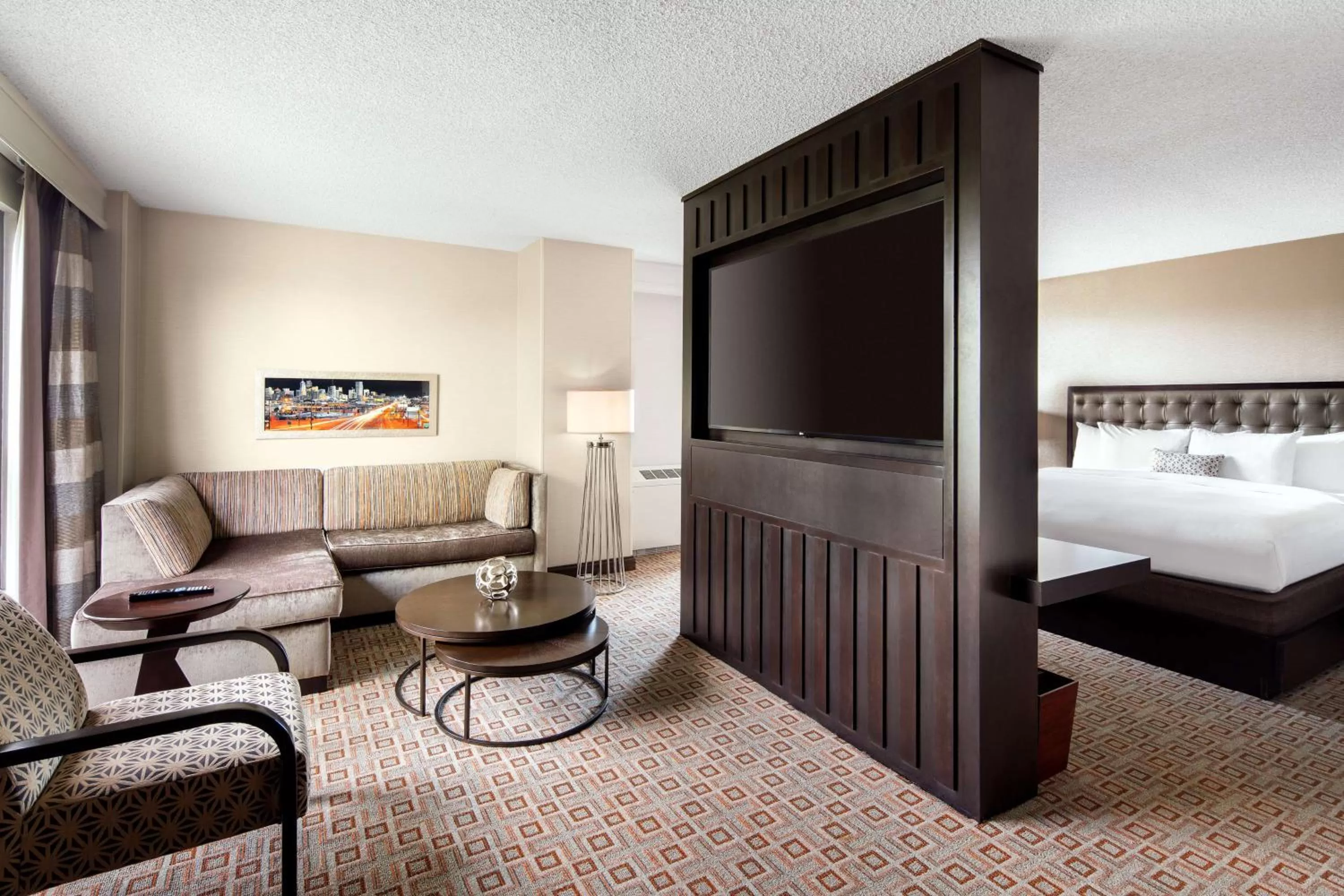 Bedroom, Bed in DoubleTree by Hilton Denver Tech