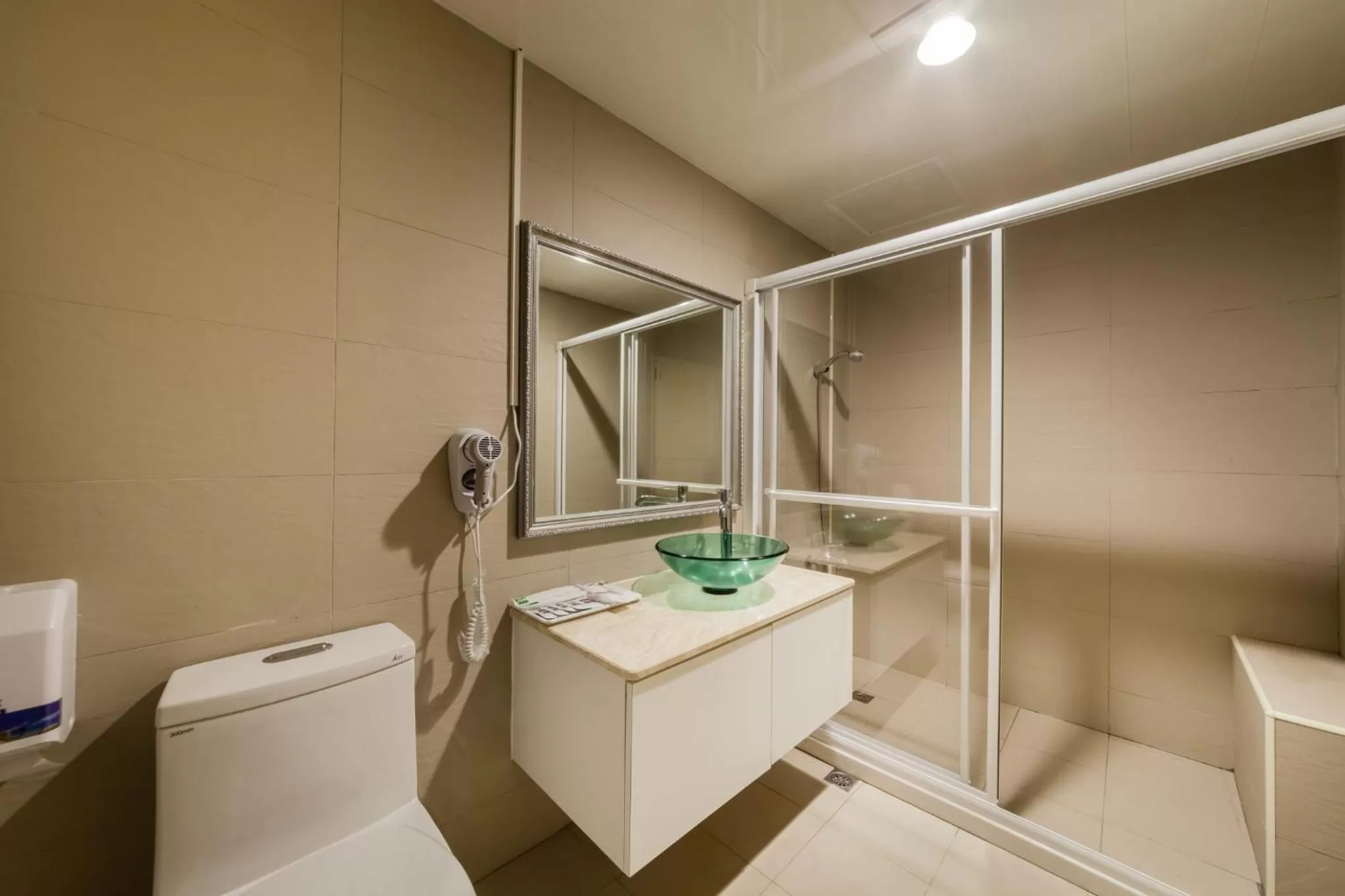 Bathroom in QK Motel