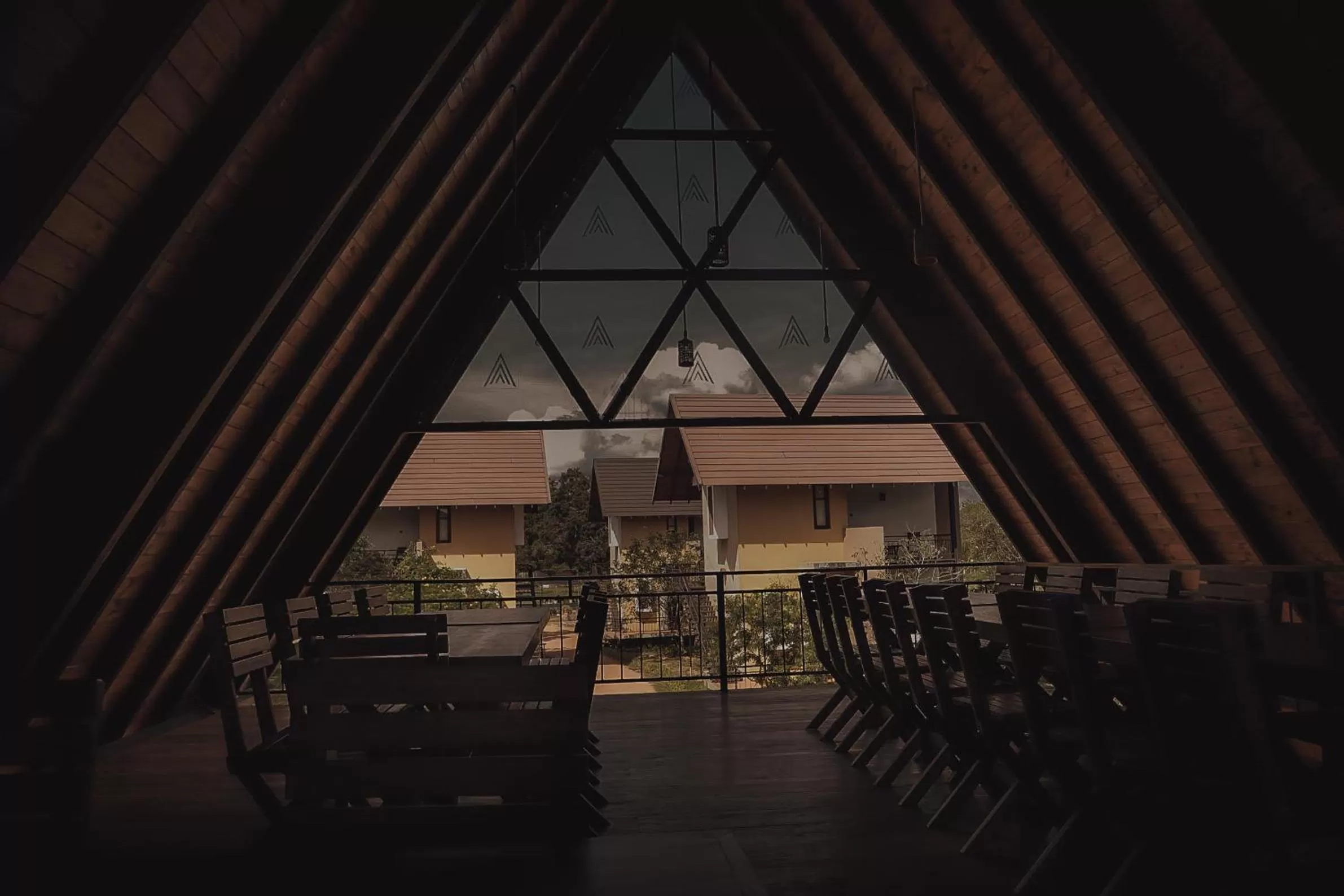 Restaurant/Places to Eat in Lolu Village Resort