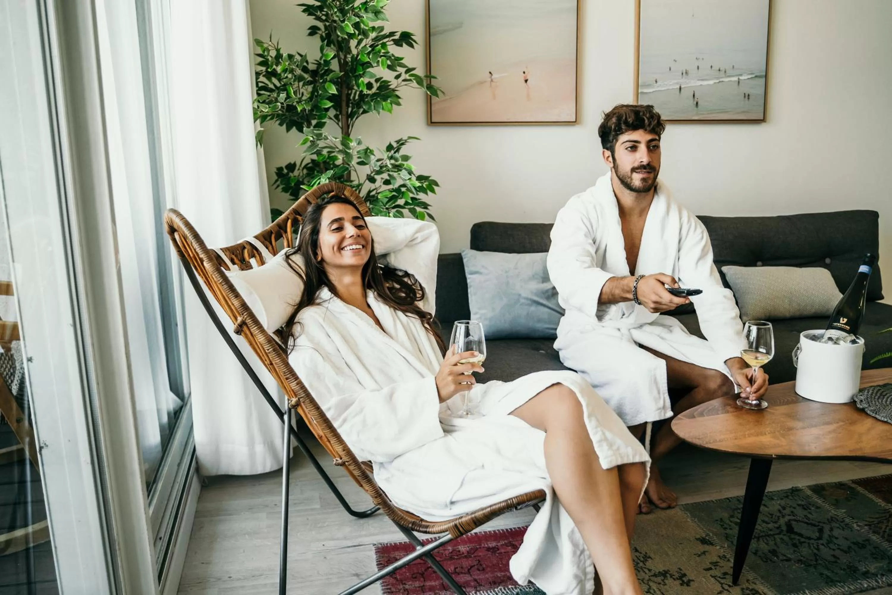 Living room in Sea Executive Suites