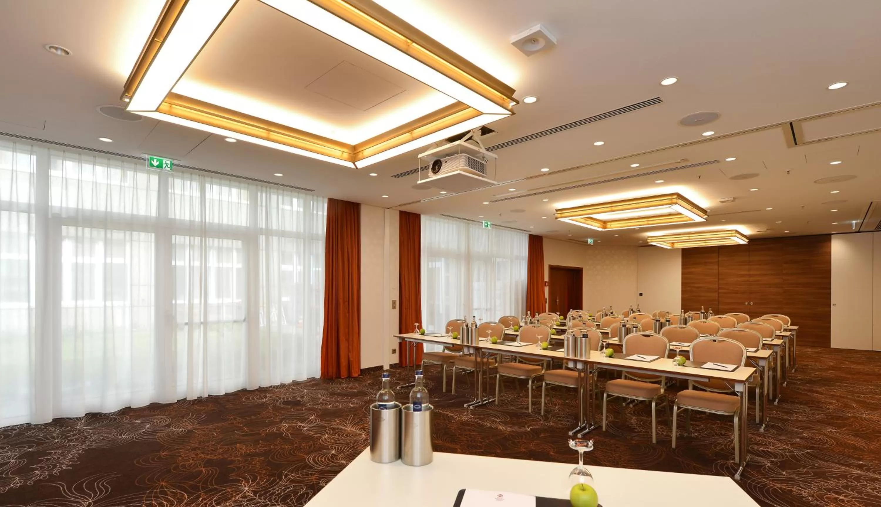 Banquet/Function facilities in Best Western Plus Delta Park Hotel