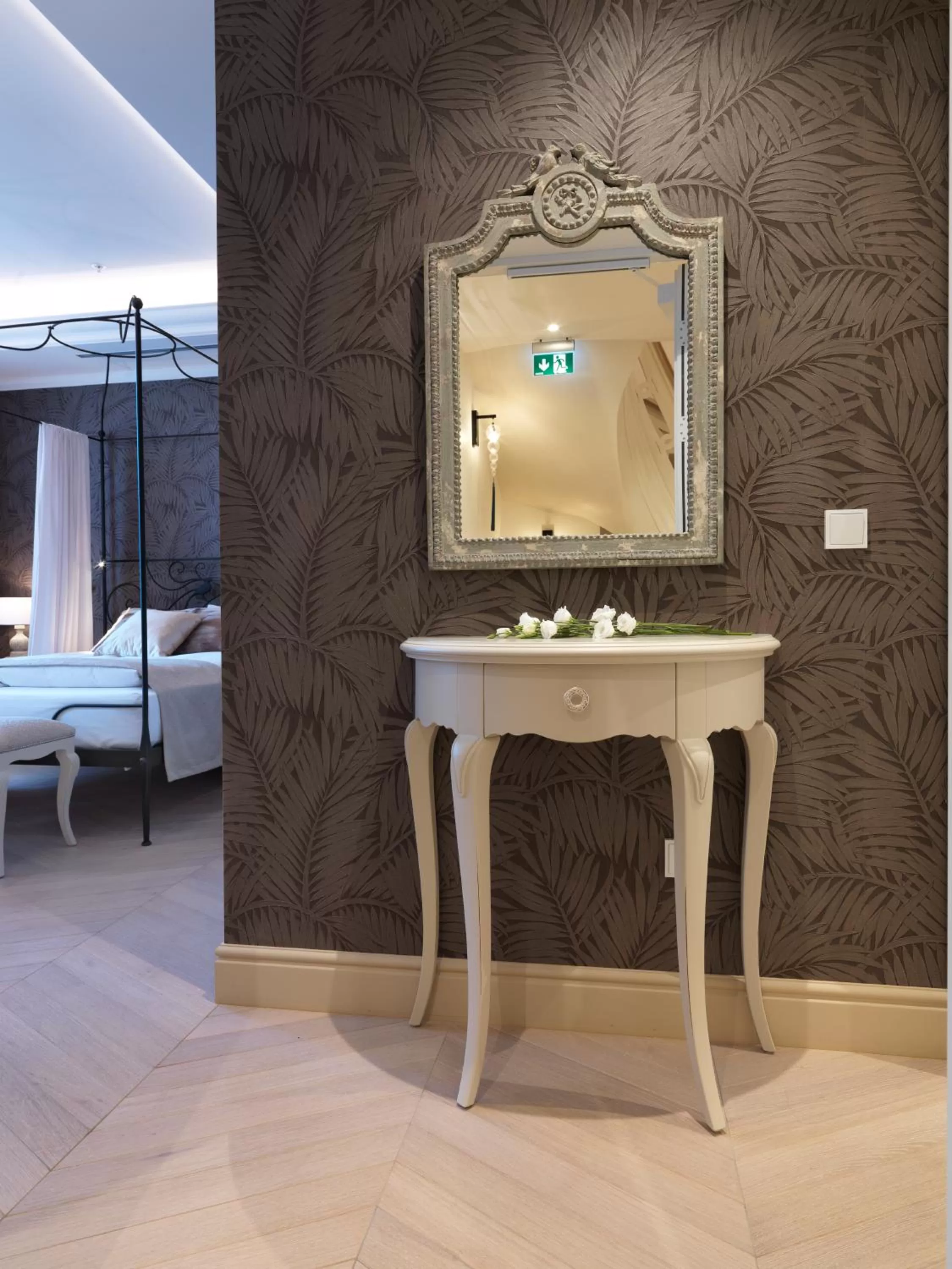 Photo of the whole room, Bed in Relais Le Chevalier