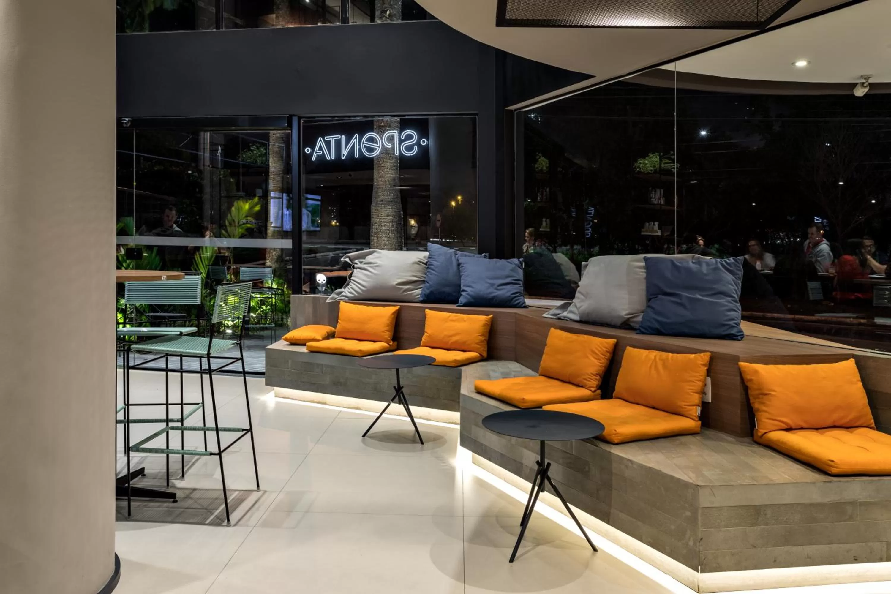 Lounge or bar in ibis Sao Paulo Barra Funda