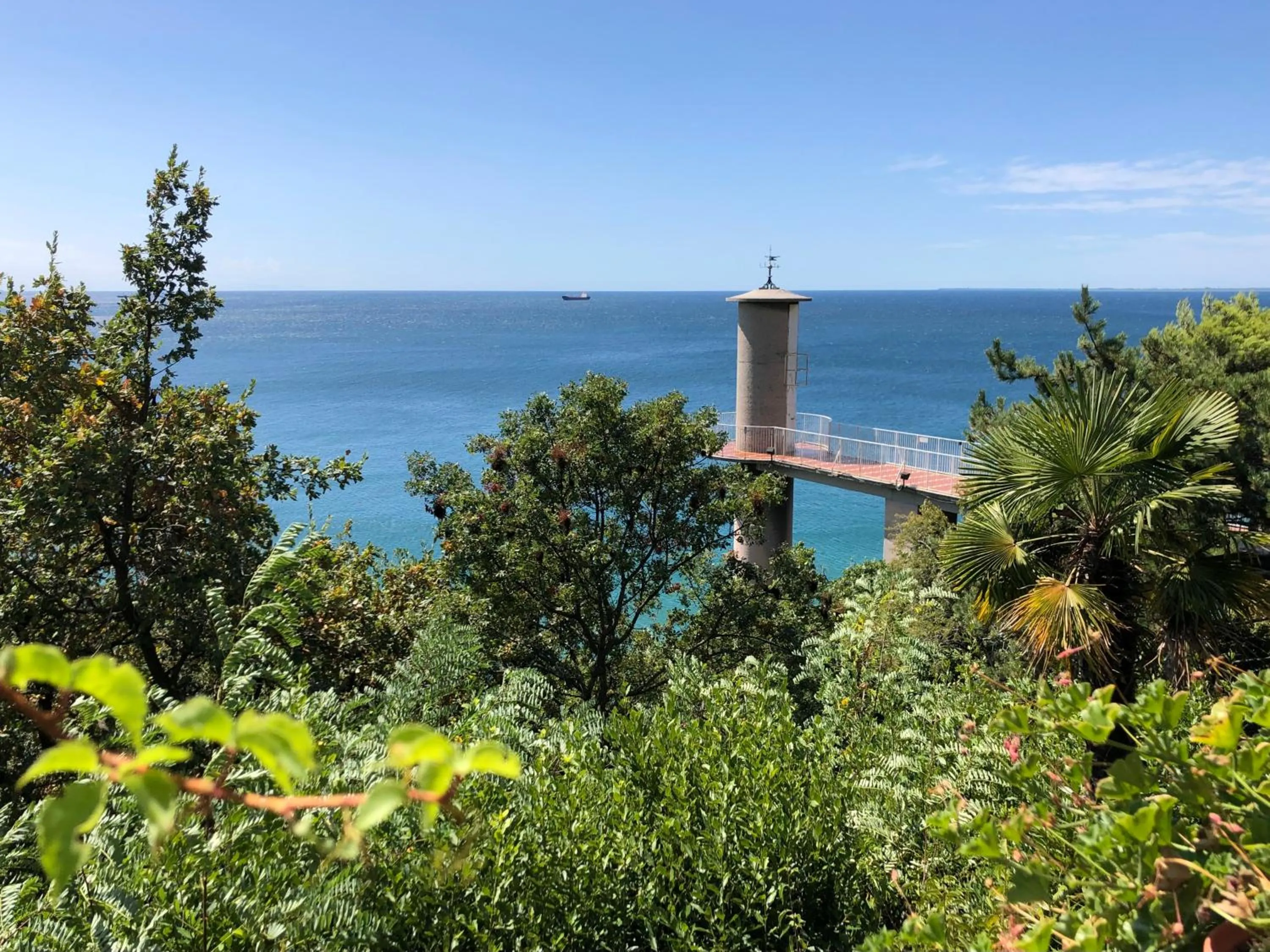 Hotel Riviera & Maximilian's