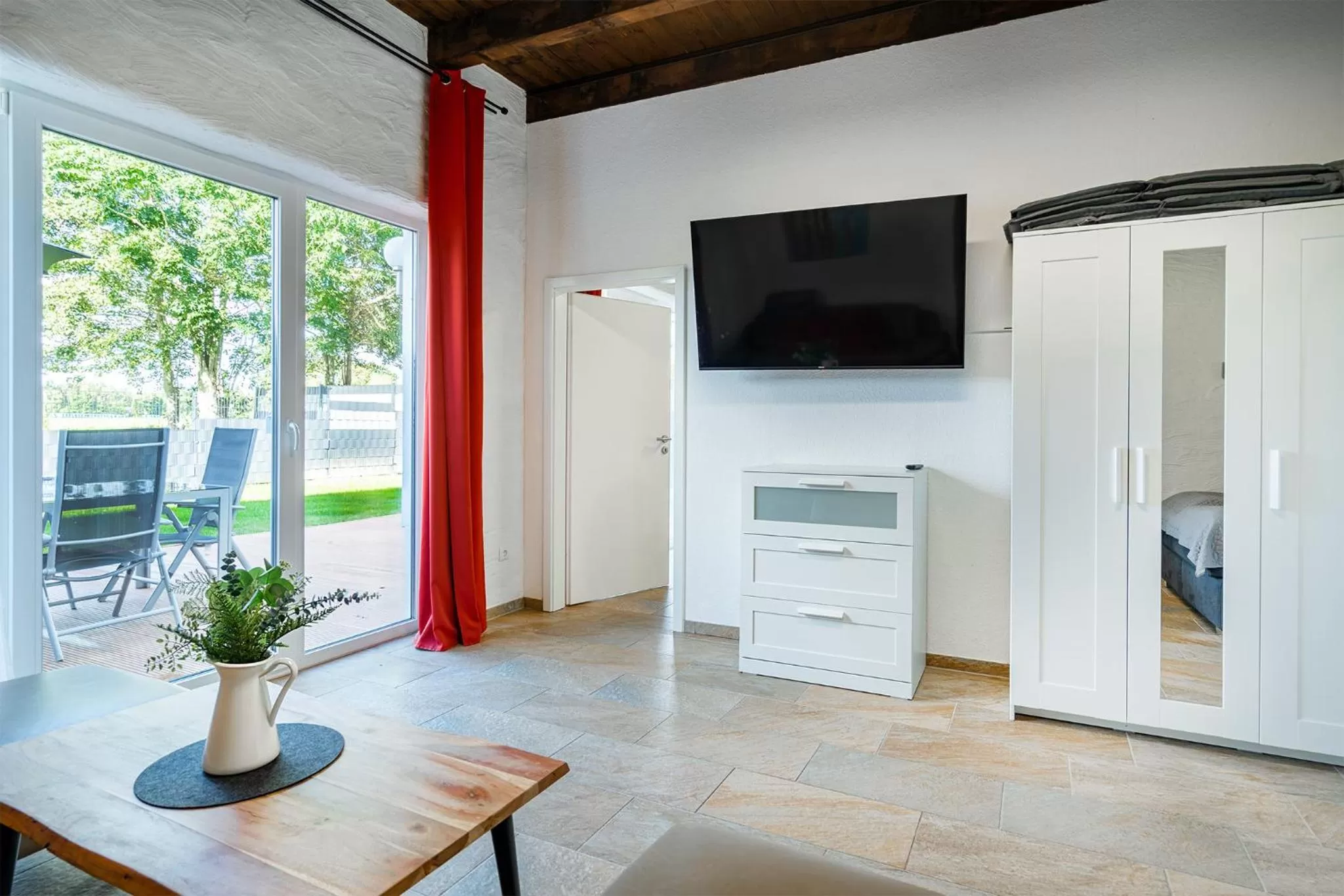 TV and multimedia, TV/Entertainment Center in Villa Moorstern