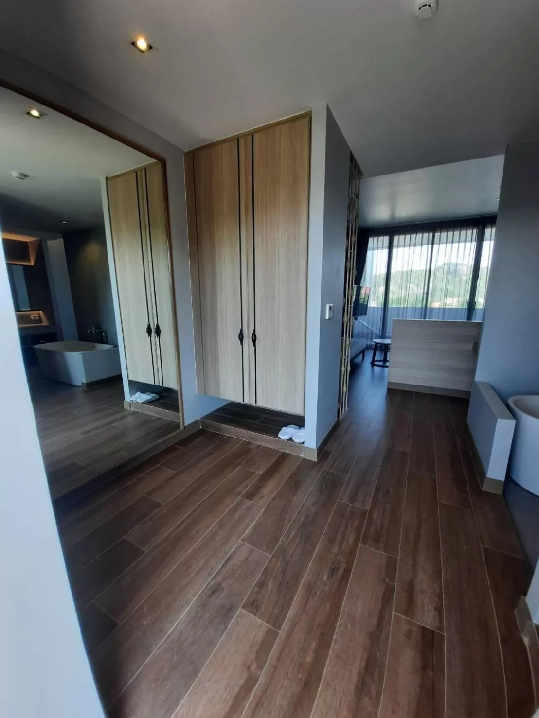 wardrobe in iSanook Resort & Suites Hua Hin