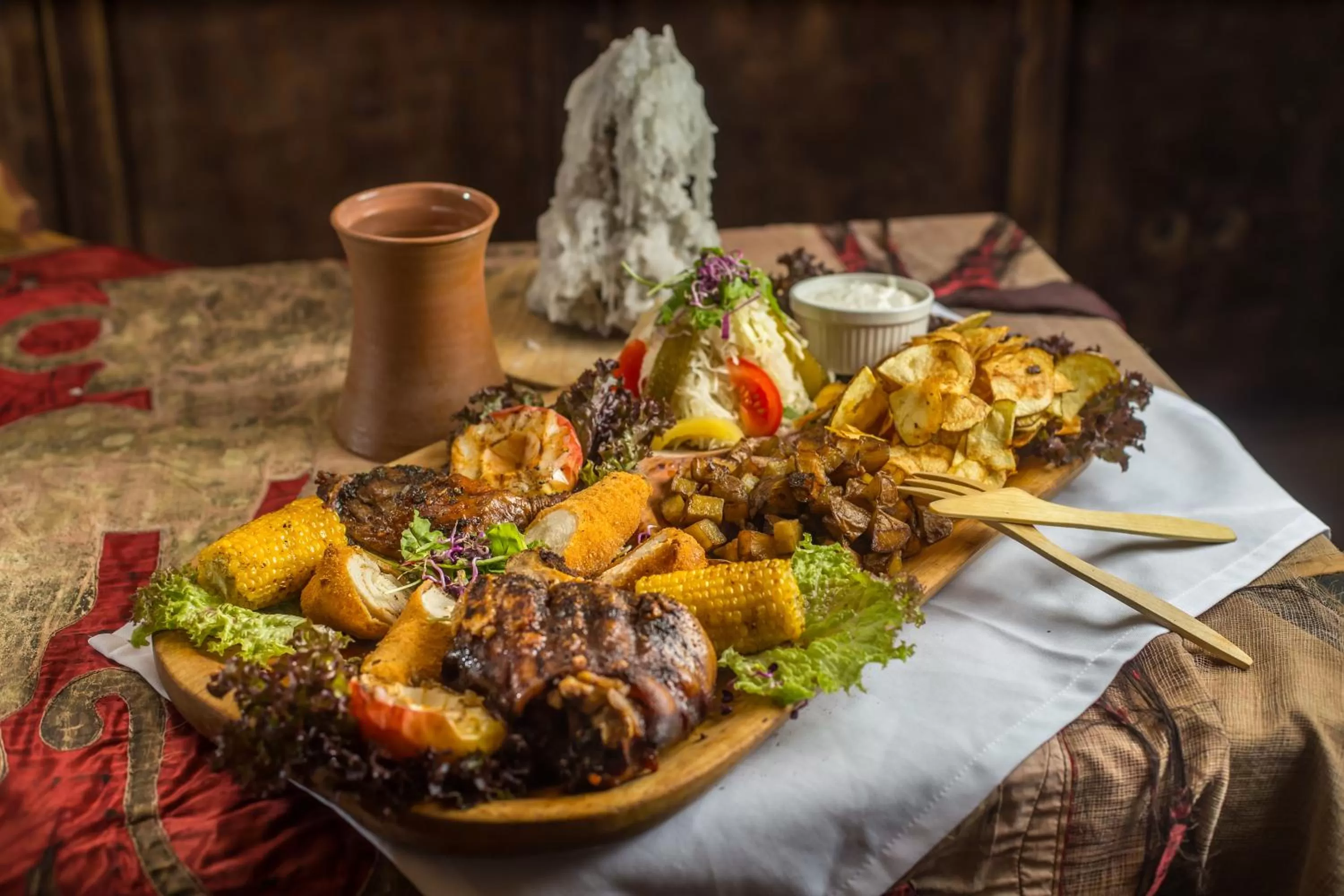 Restaurant/places to eat in Excalibur miniHotel