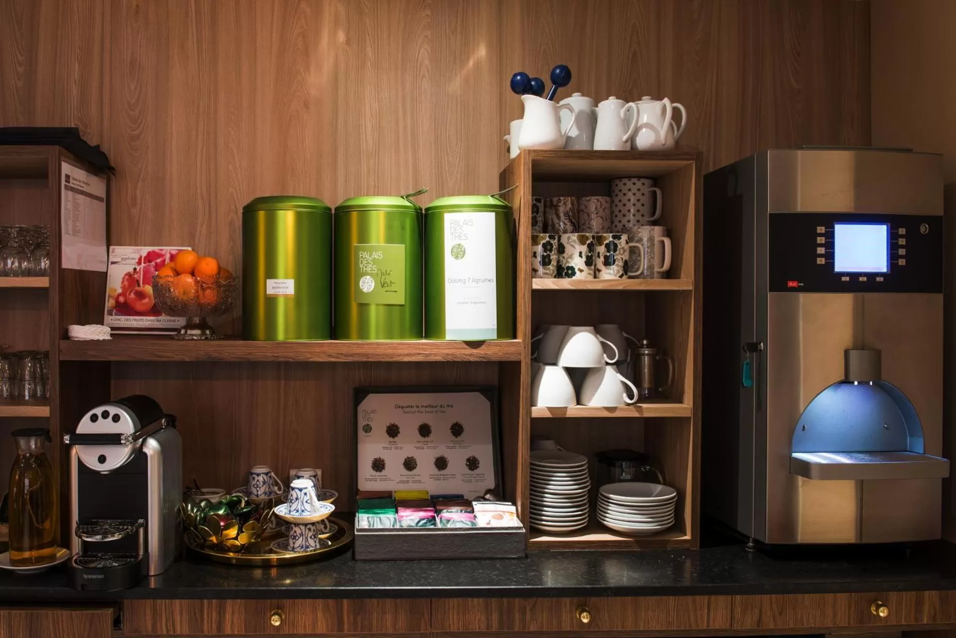 Food in Hôtel Mercure Paris Suresnes Longchamp