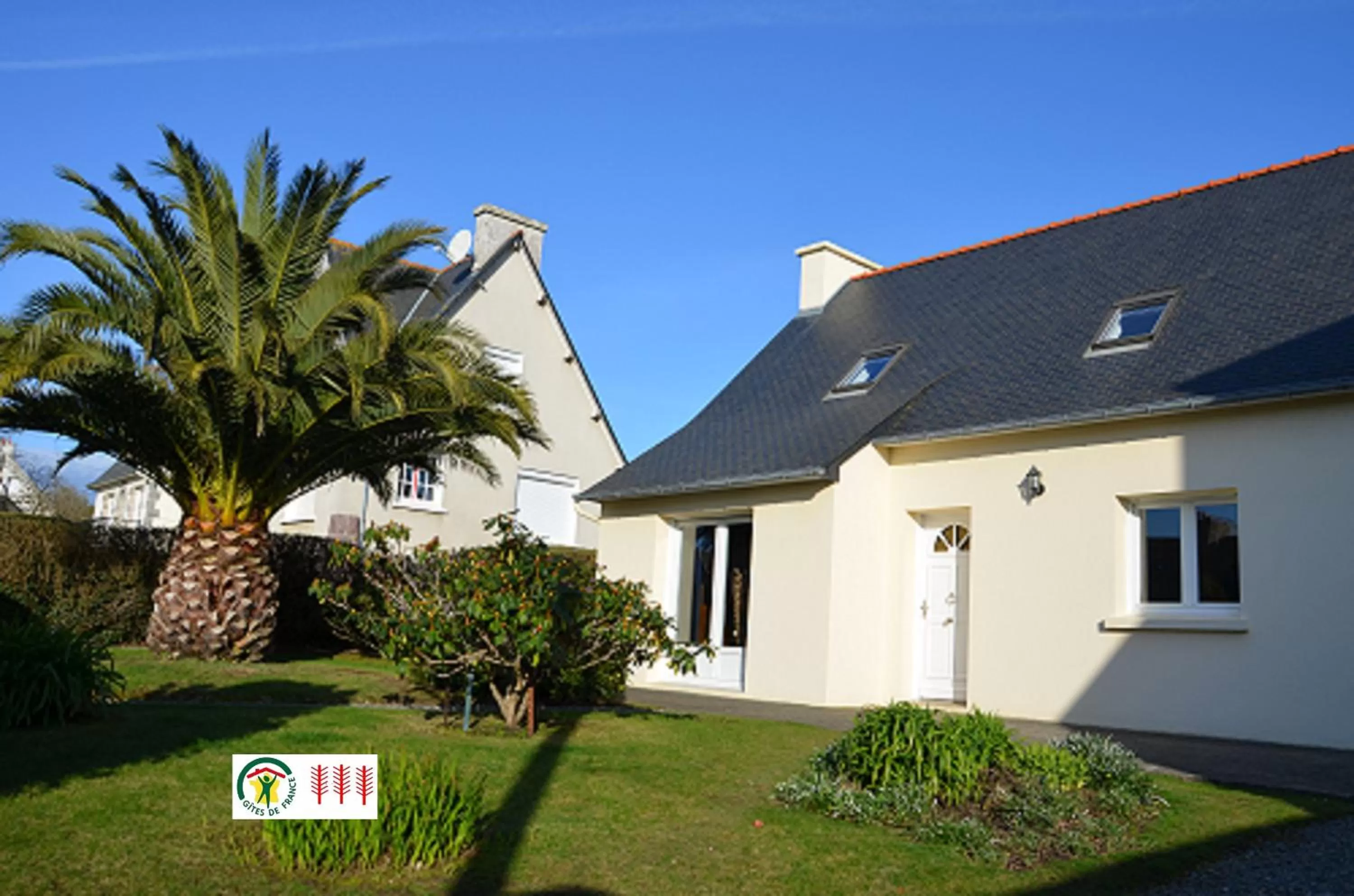 Facade/entrance, Property Building in Baradoz ar mor