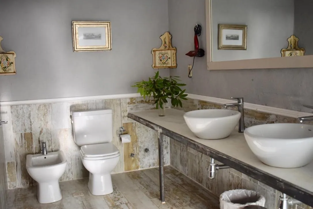 Bathroom in Las Cumbres Hotel