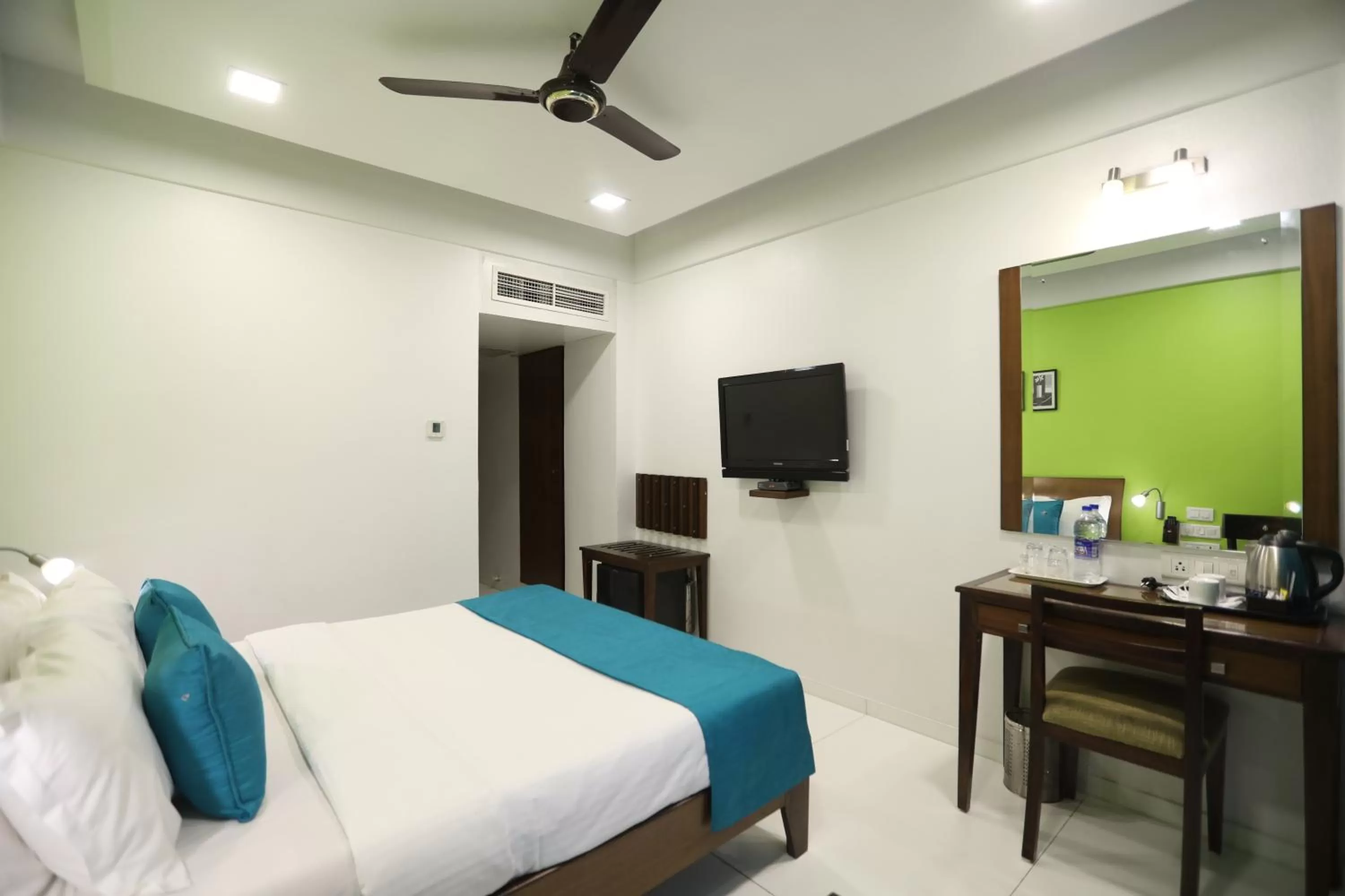 Bed in Citizen Hotel