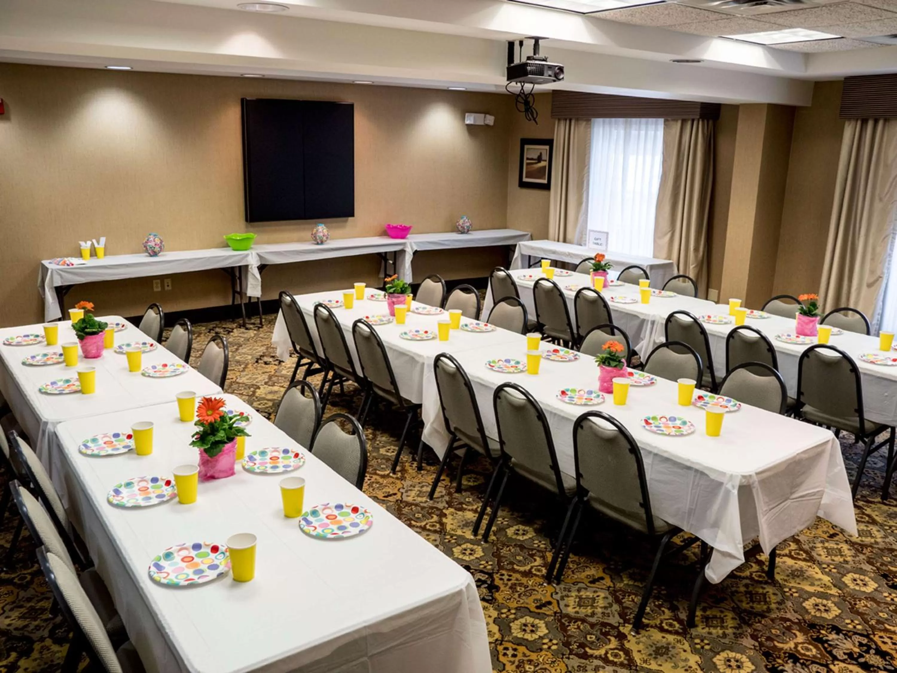 Meeting/conference room in Hampton Inn & Suites Lino Lakes