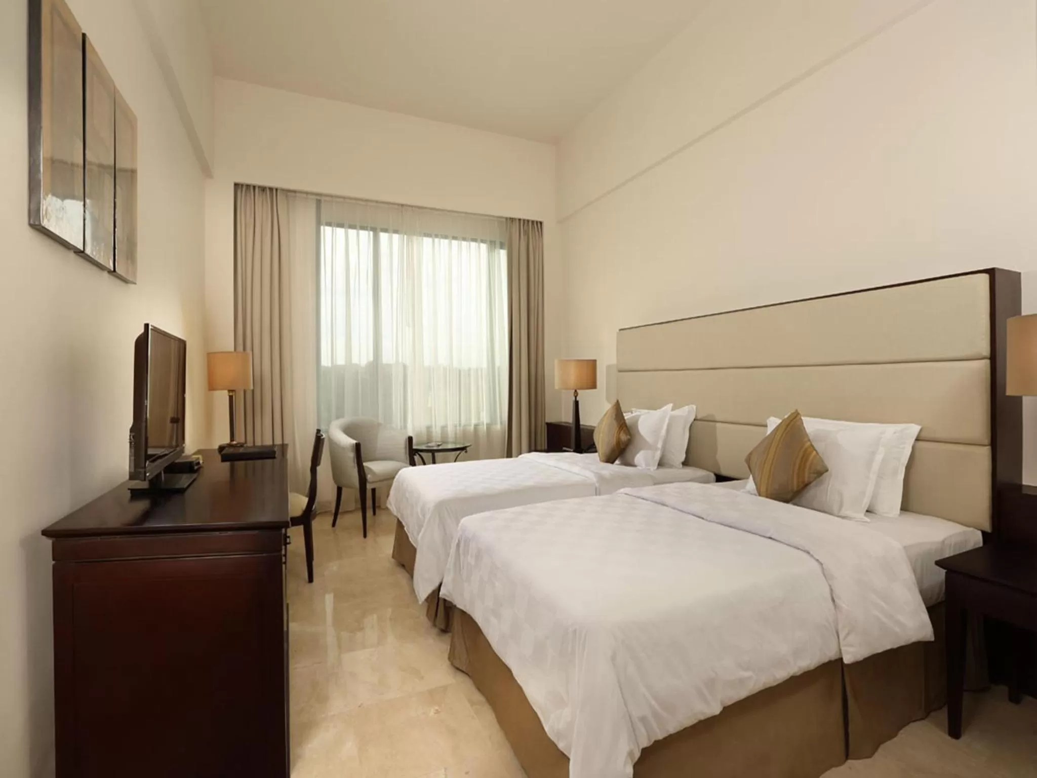 Bedroom, Bed in Aryaduta Manado