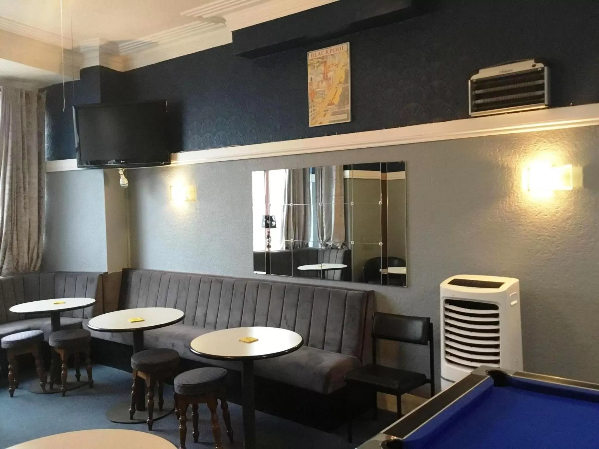 Lounge or bar in Shore Stay Guest House