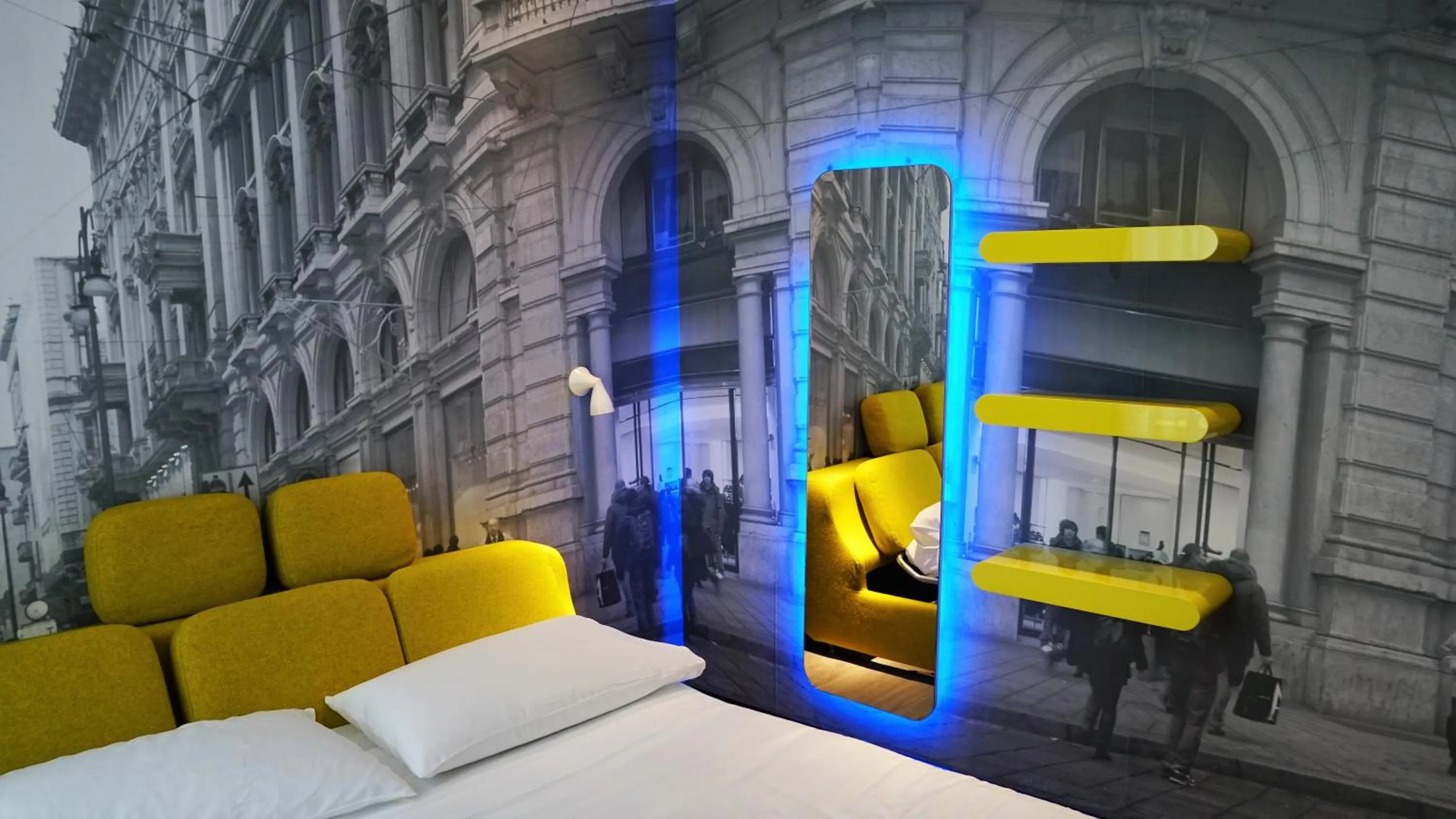 Decorative detail, Bed in The Street Milano Duomo | a Design Boutique Hotel