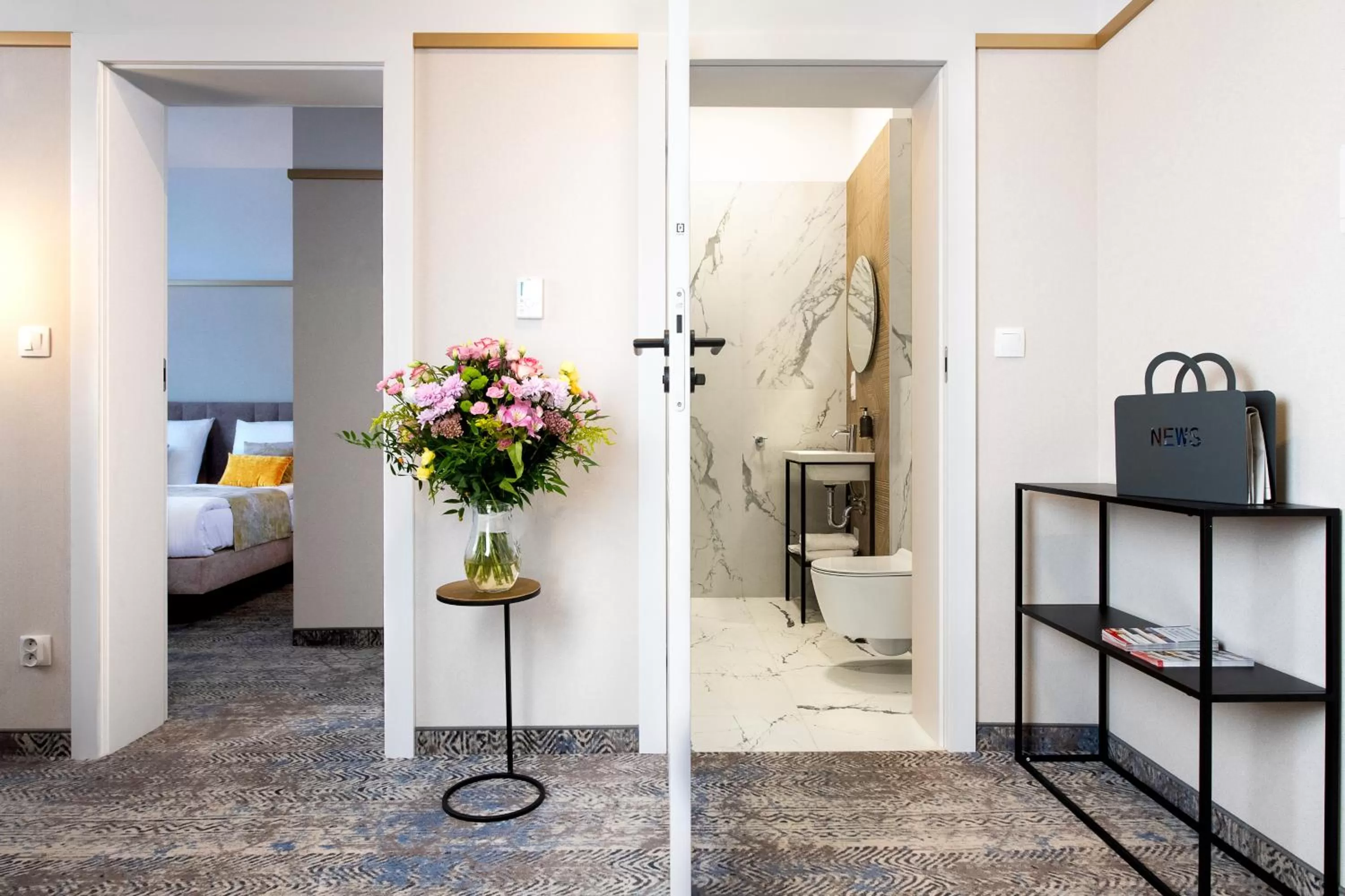 Bathroom, Bed in MR67 Mayera Rapaporta