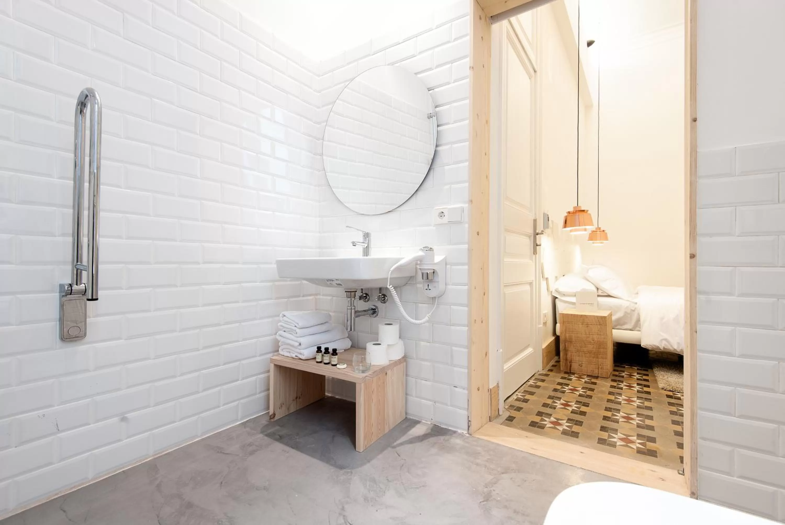 Bathroom, Bed in La Casa de Antonio Boutique Rooms