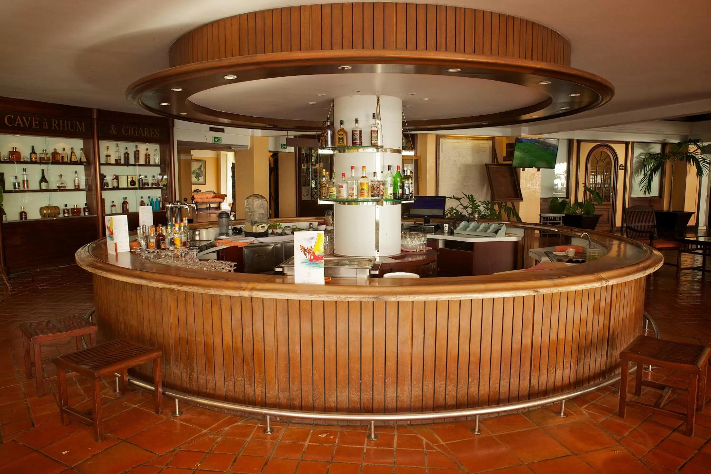 Lounge or bar in Hotel Bakoua Martinique